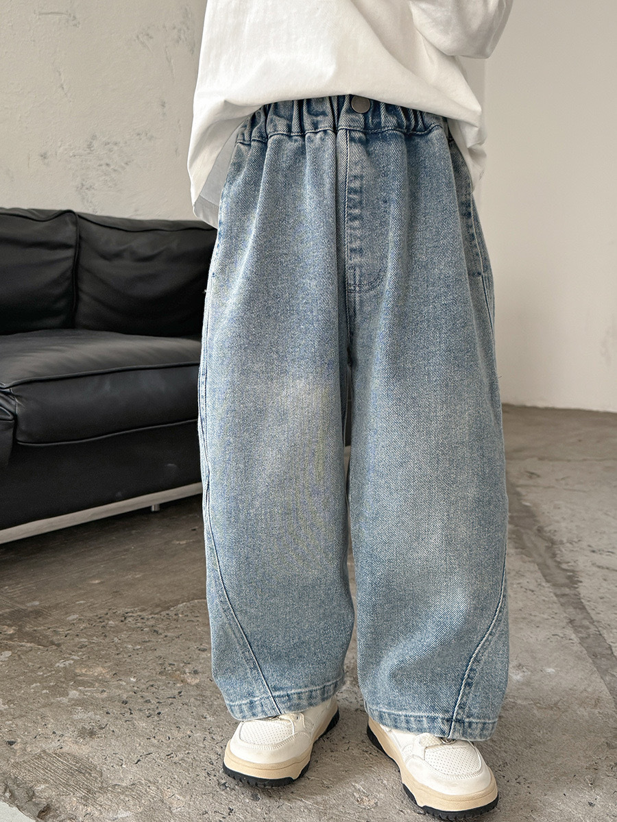 分割線設計水洗寬鬆牛仔褲