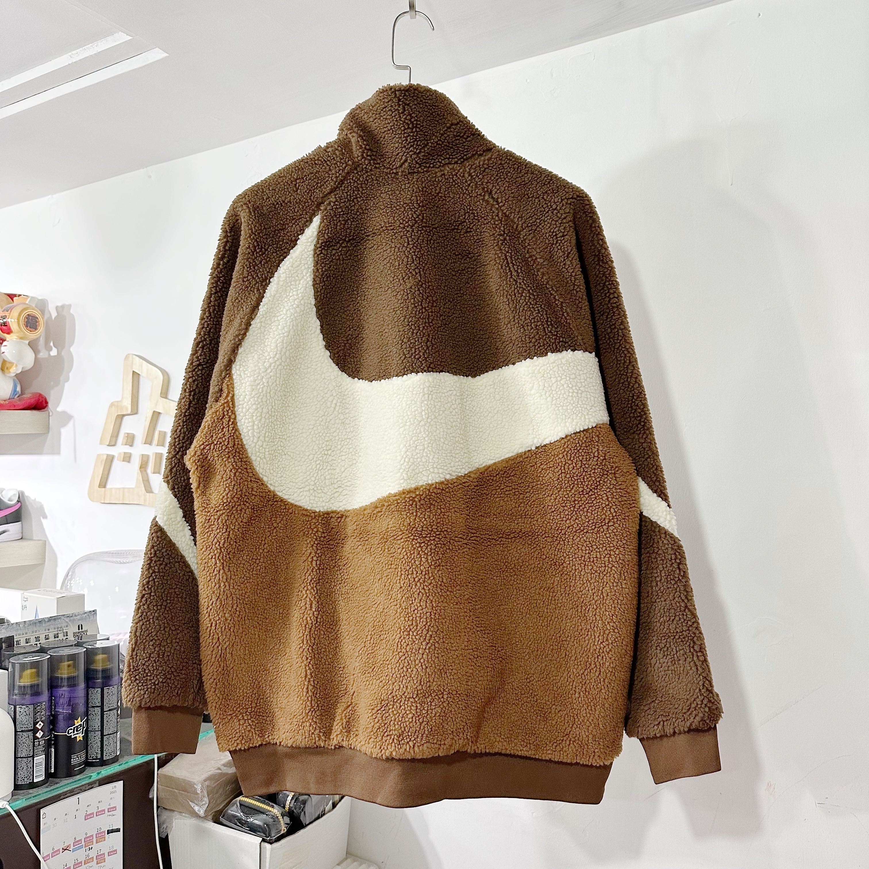 Nike Big Swoosh Jacket 雙面羊羔毛外套 咖啡色