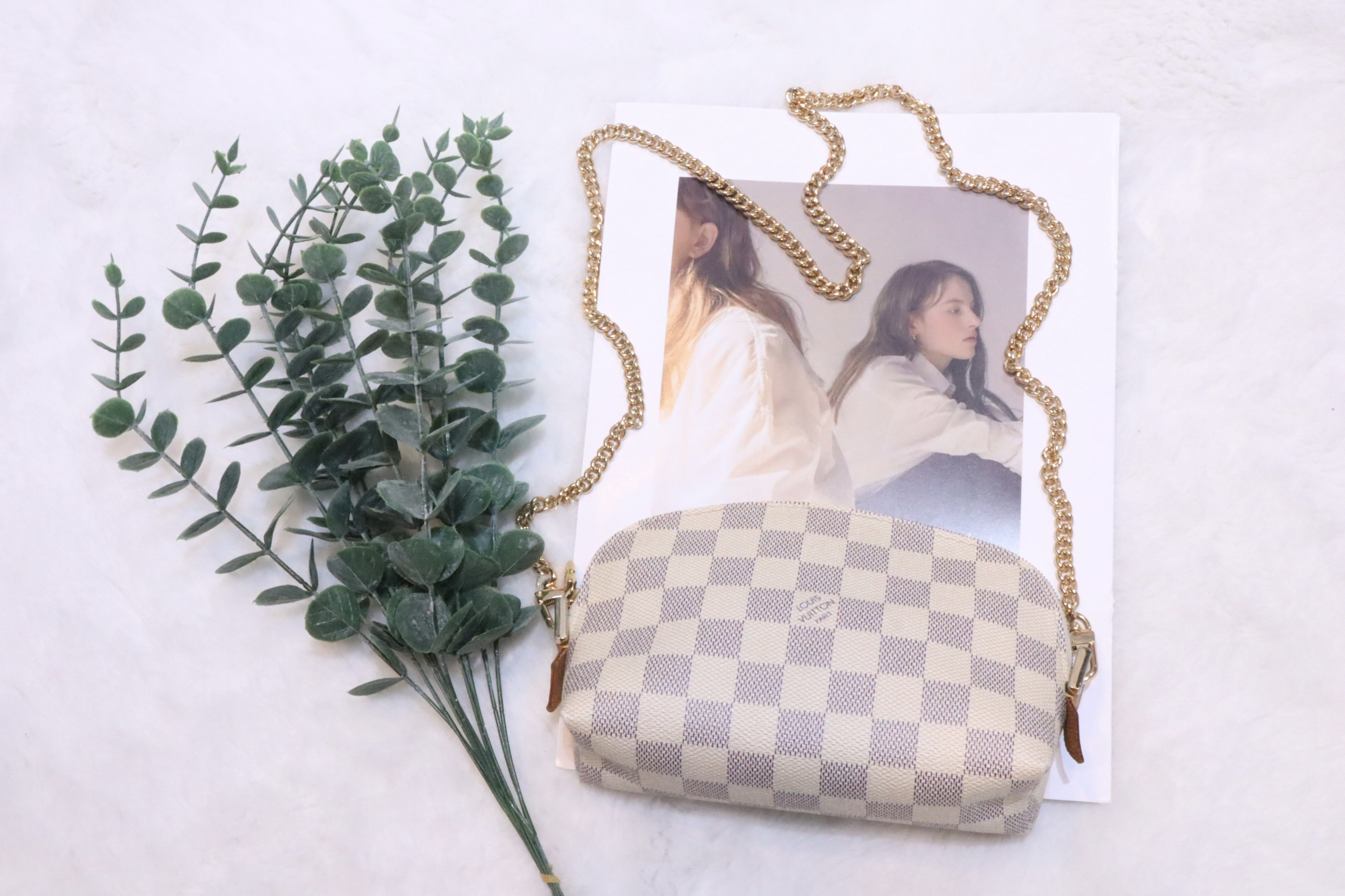 Lv 白色棋格 pouch🤍