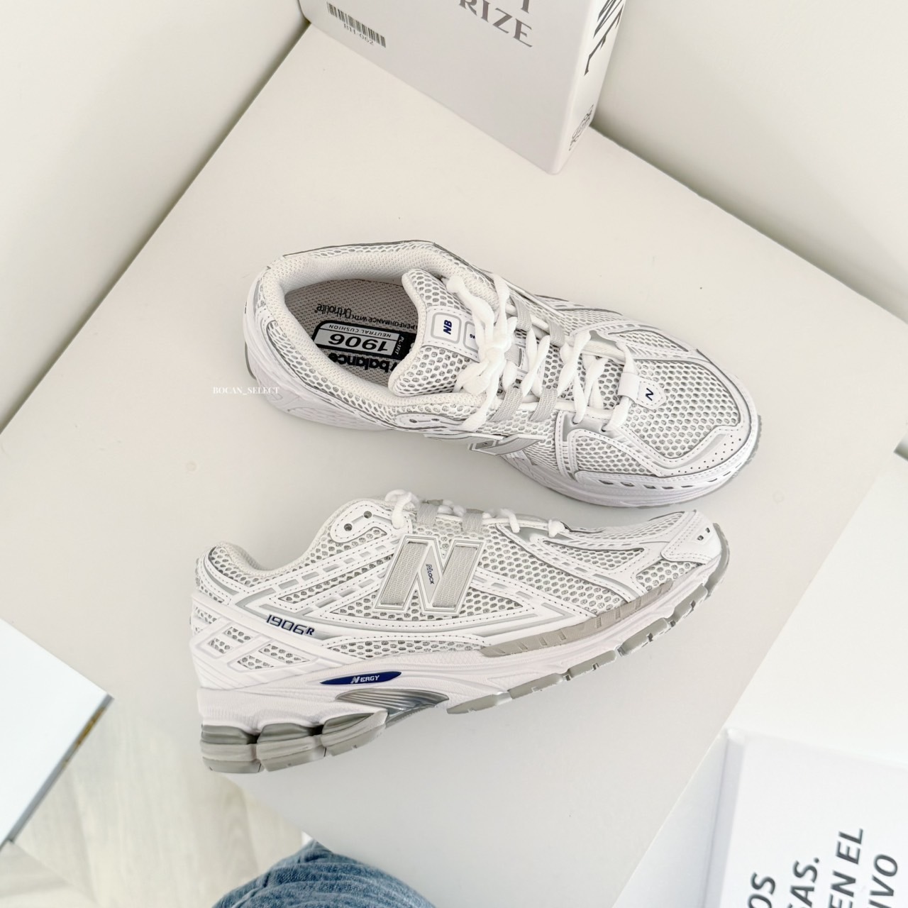 NEW BALANCE 1906 經典白 U1906RCA