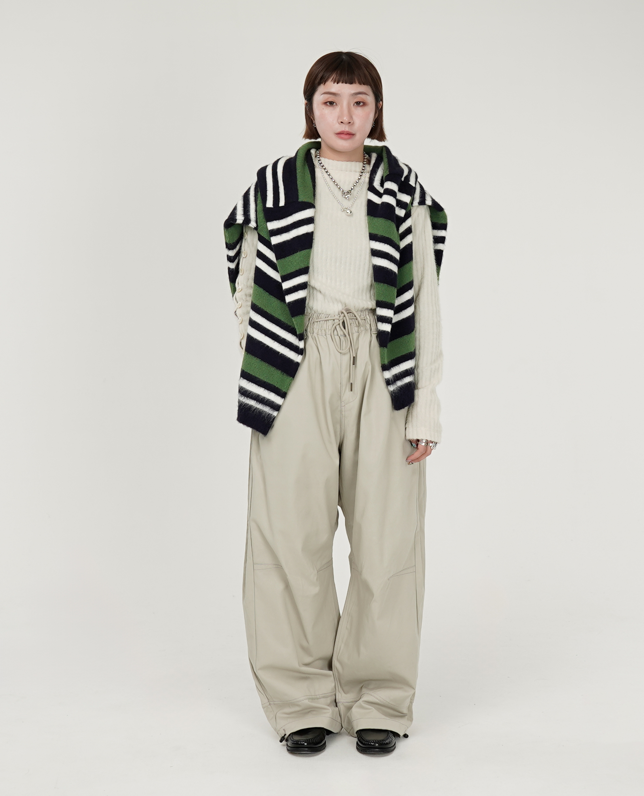 側開衩寬直筒下可縮褲