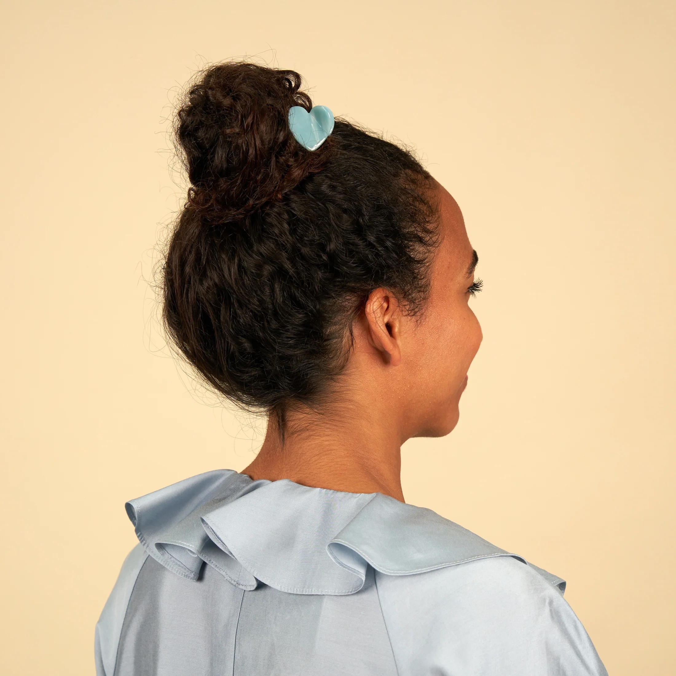 BLUE HEART MINI HAIR CLAW｜Coucou Suzette