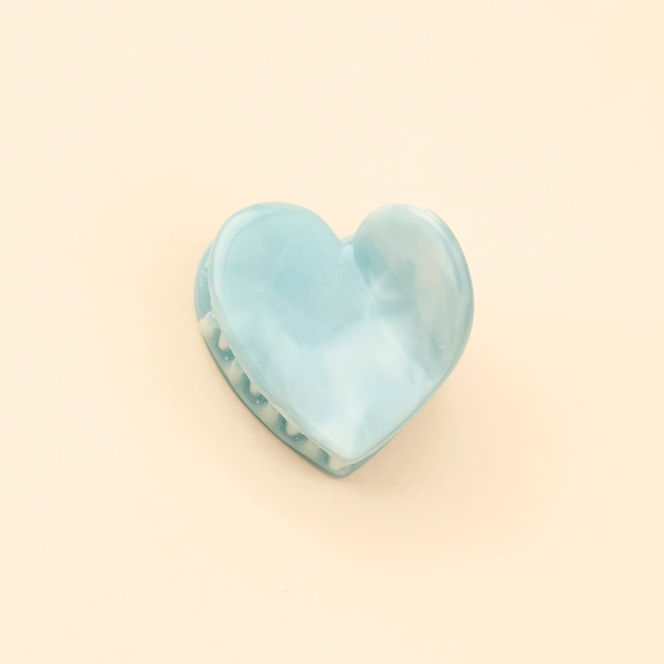 BLUE HEART MINI HAIR CLAW｜Coucou Suzette