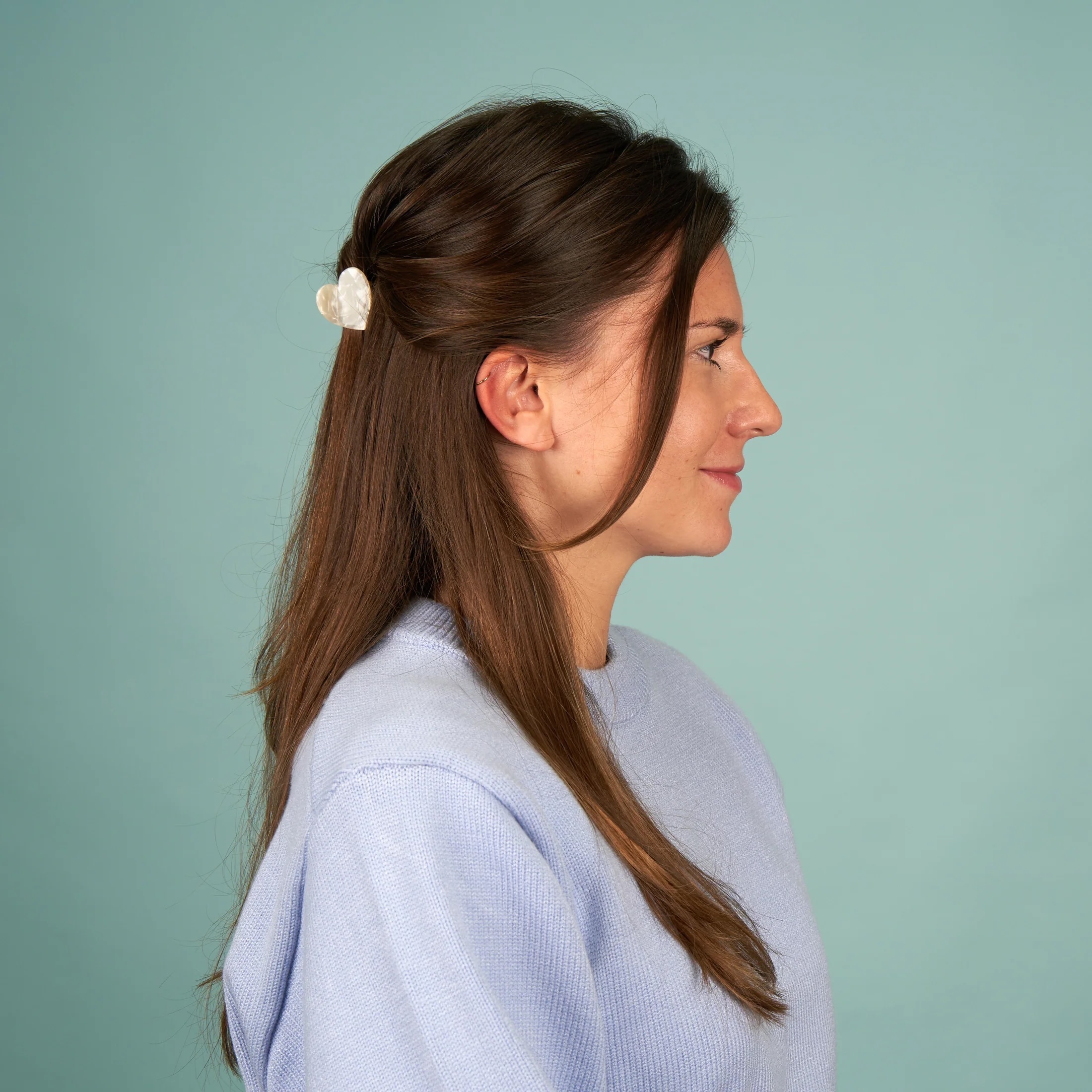 WHITE HEART MINI HAIR CLAW｜Coucou Suzette
