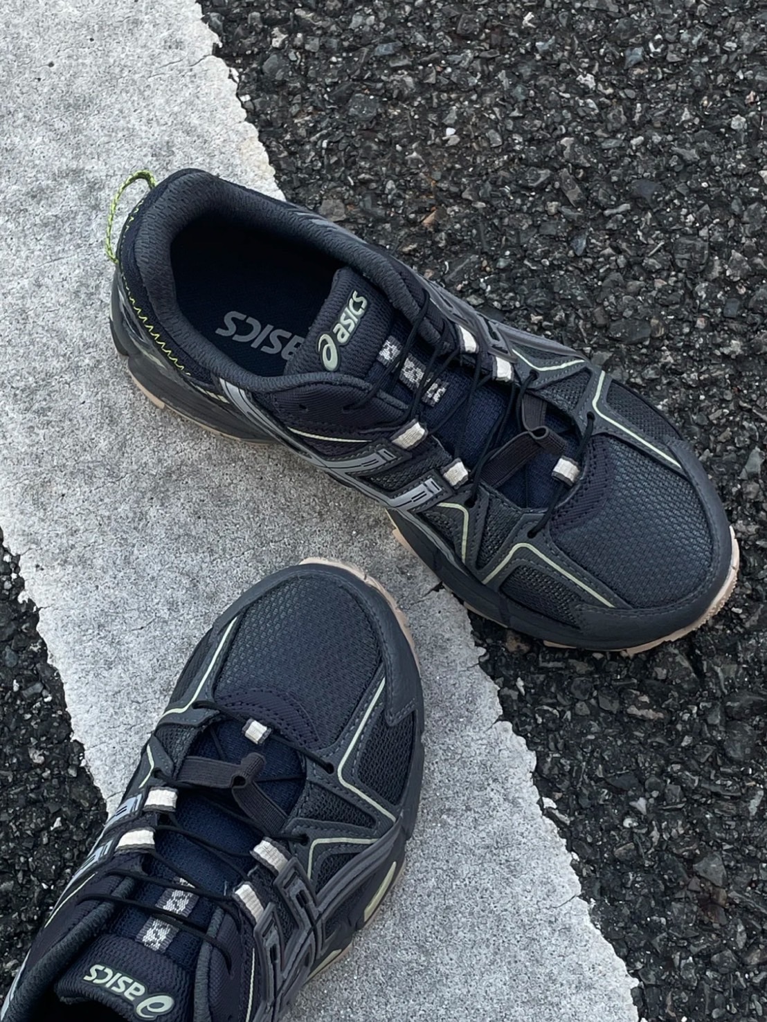 ASICS GEL-KAHANA 8 石墨黑灰綠 1011B387-021