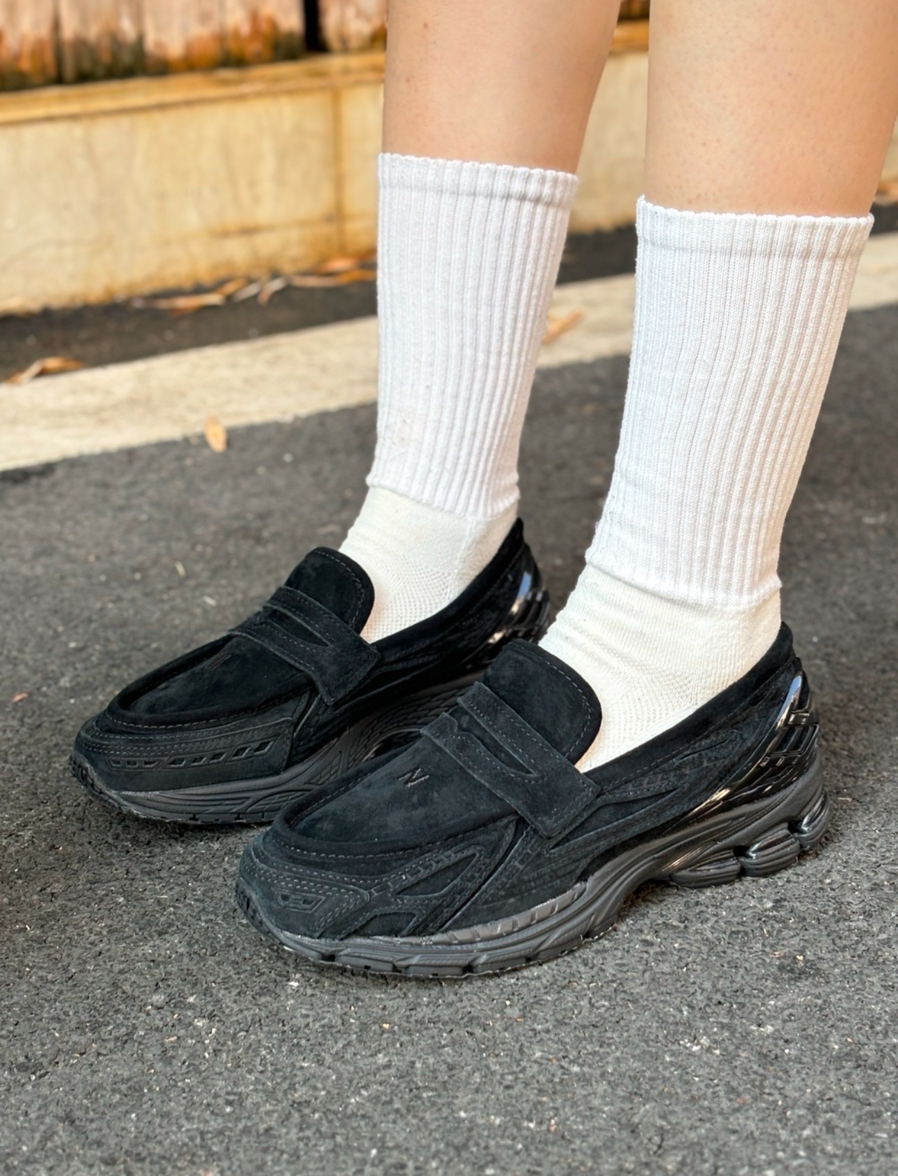 NEW BALANCE 1906L BLACK SUEDE LOAFER U1906LNT 麂皮