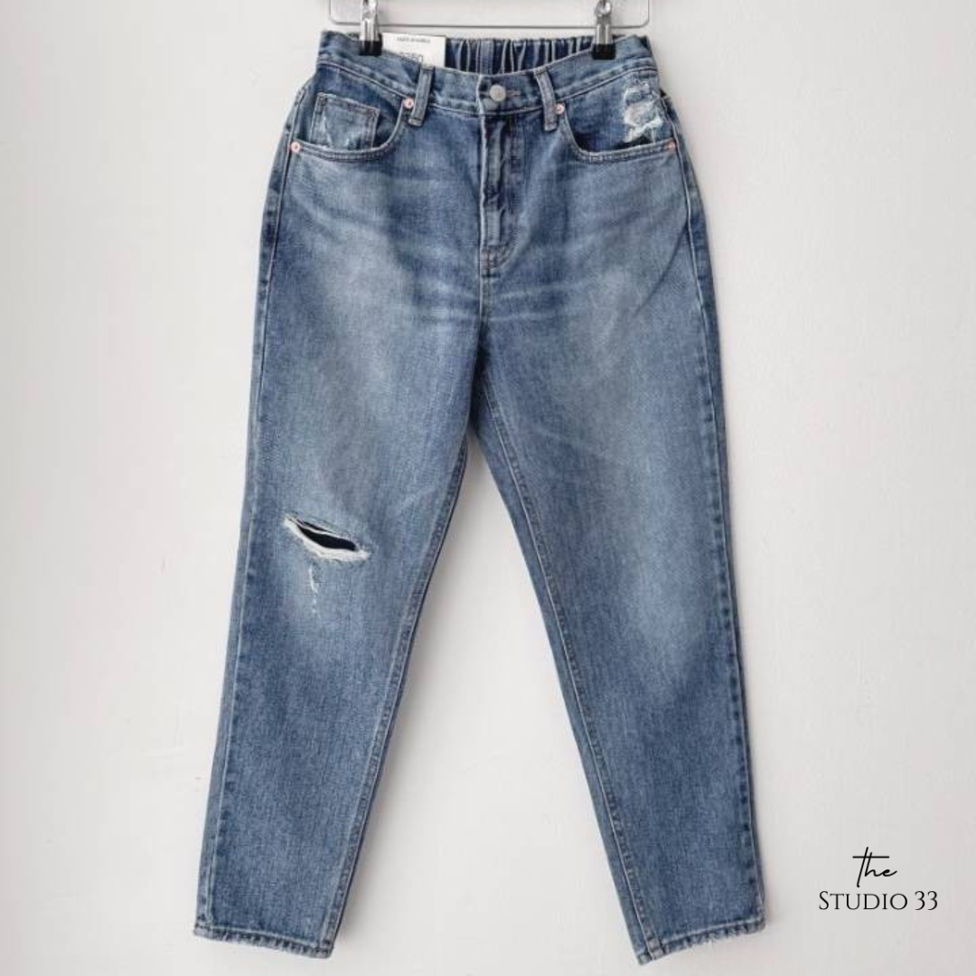 後鬆緊刷破九分牛仔褲