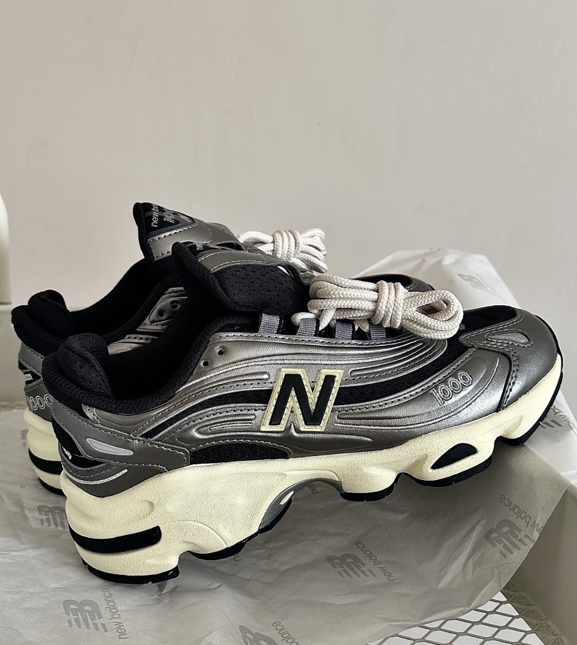 New Balance NB 1000 Y2K 千禧風 裸眼3D 舒適 復古耐磨透氣 低幫 休閒跑步鞋 男款 銀黑 M1000SL