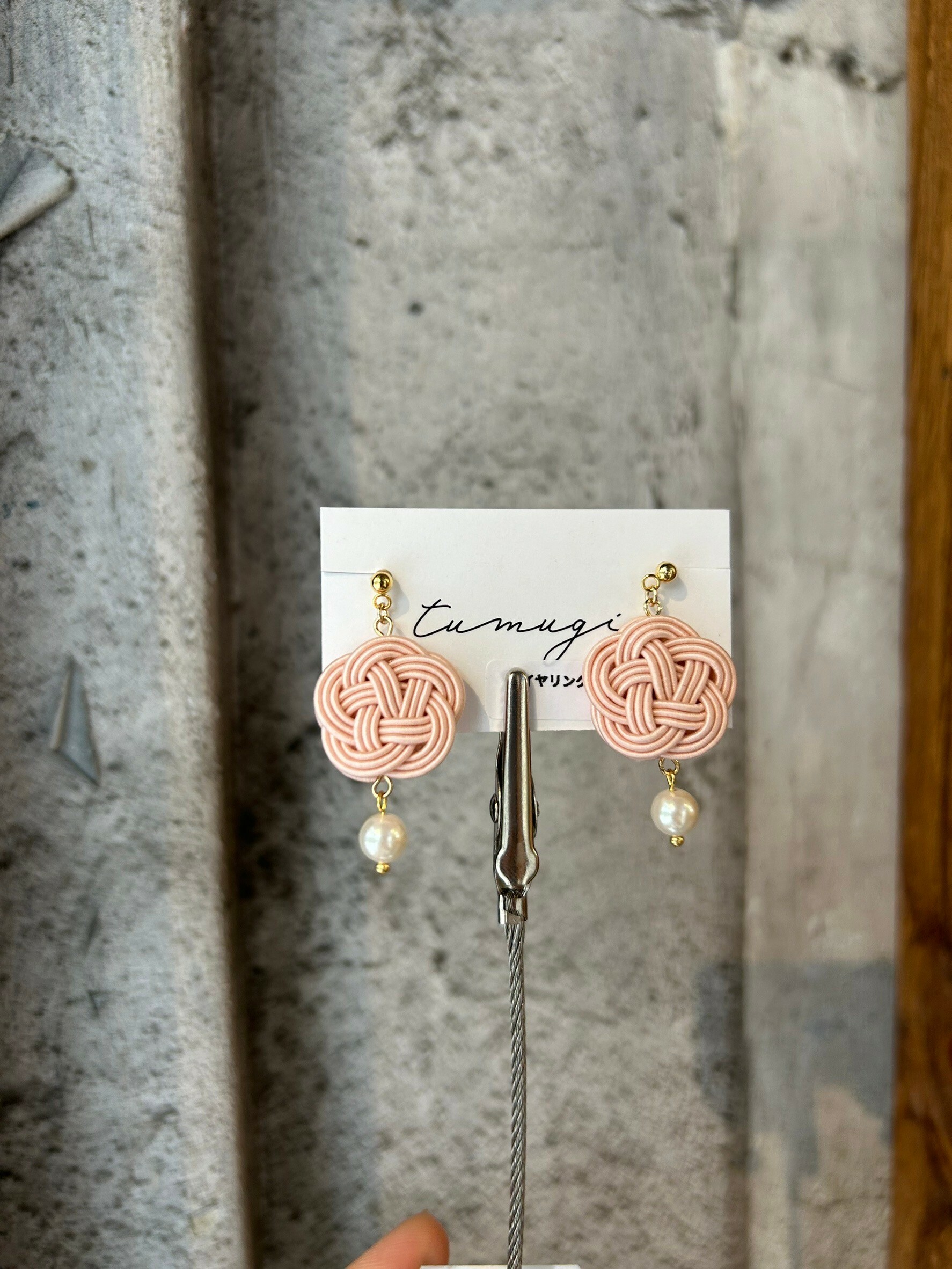 [TUMUGI] 水引梅結x珍珠耳環 | 灰櫻 | 耳夾 | NO.20
