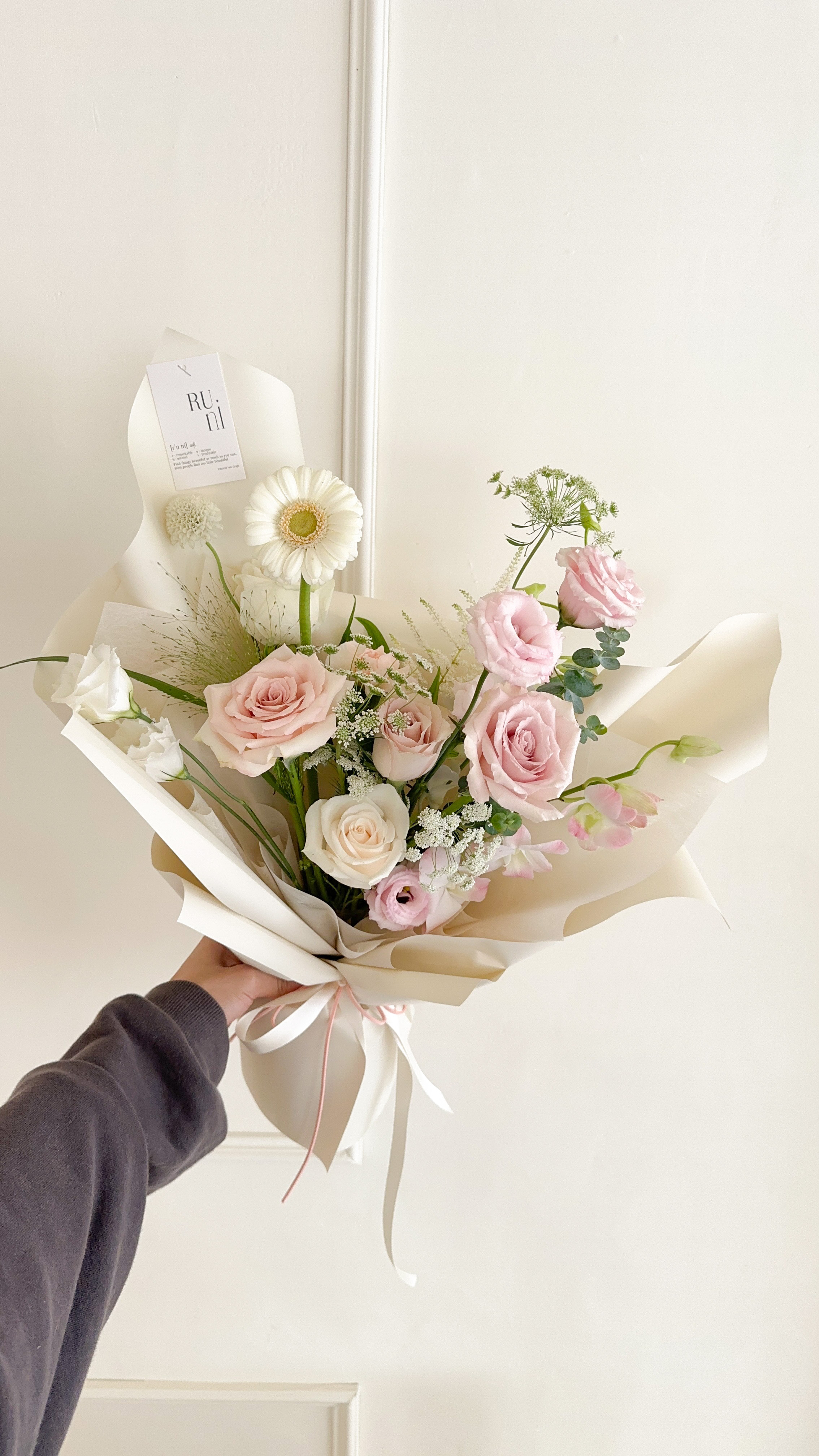 浪漫之戀-進口粉玫瑰綜合花束（此束有多尺寸可選）