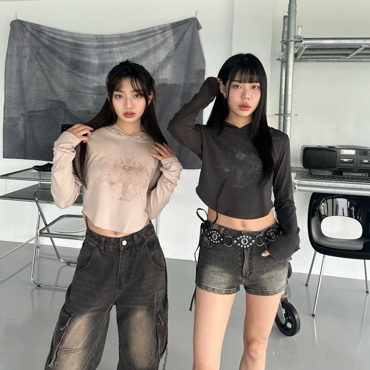 彈力廢土印花連帽長袖指套上衣