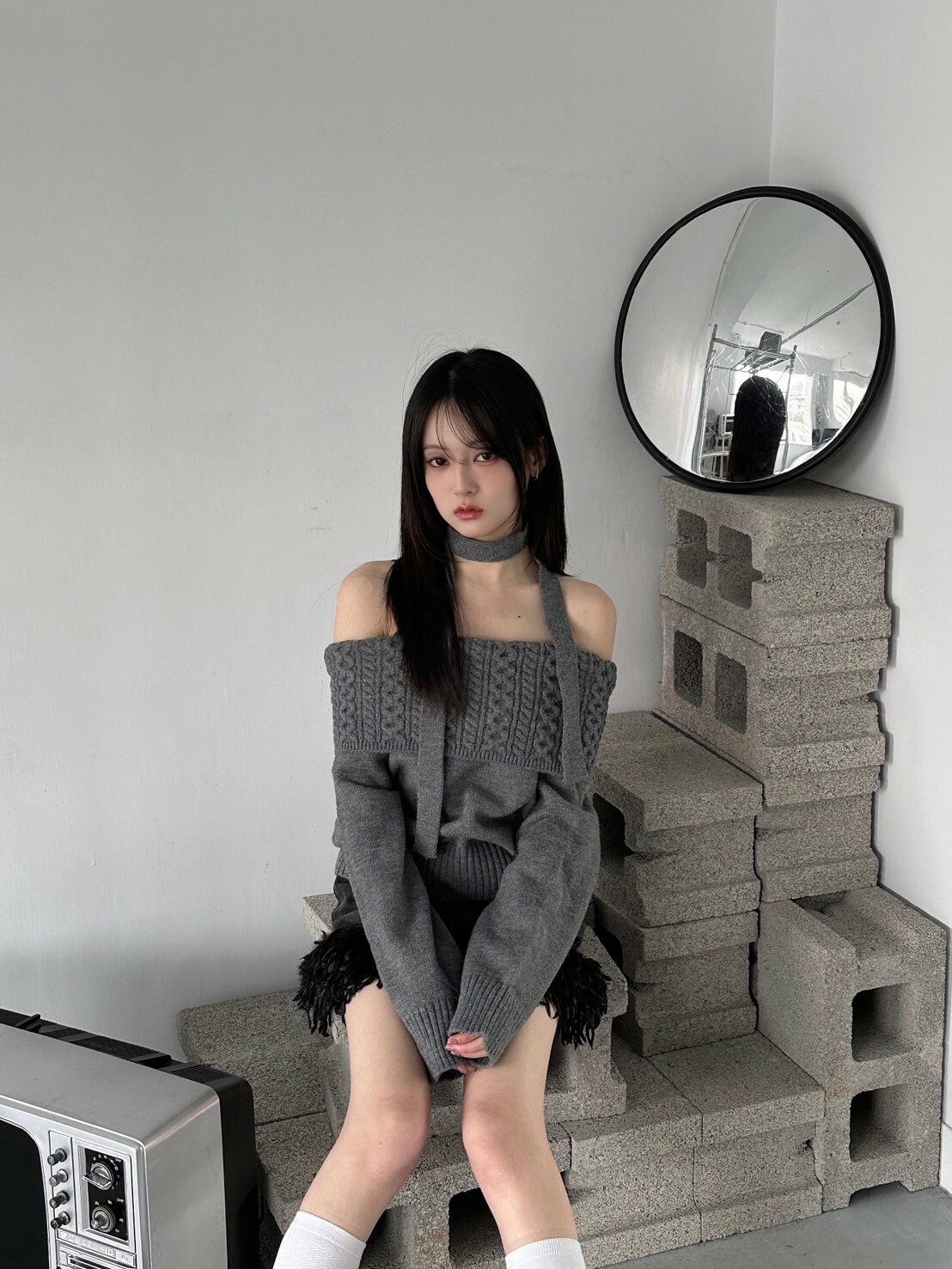 XOXO韓系慵懶一字領掛脖毛衣