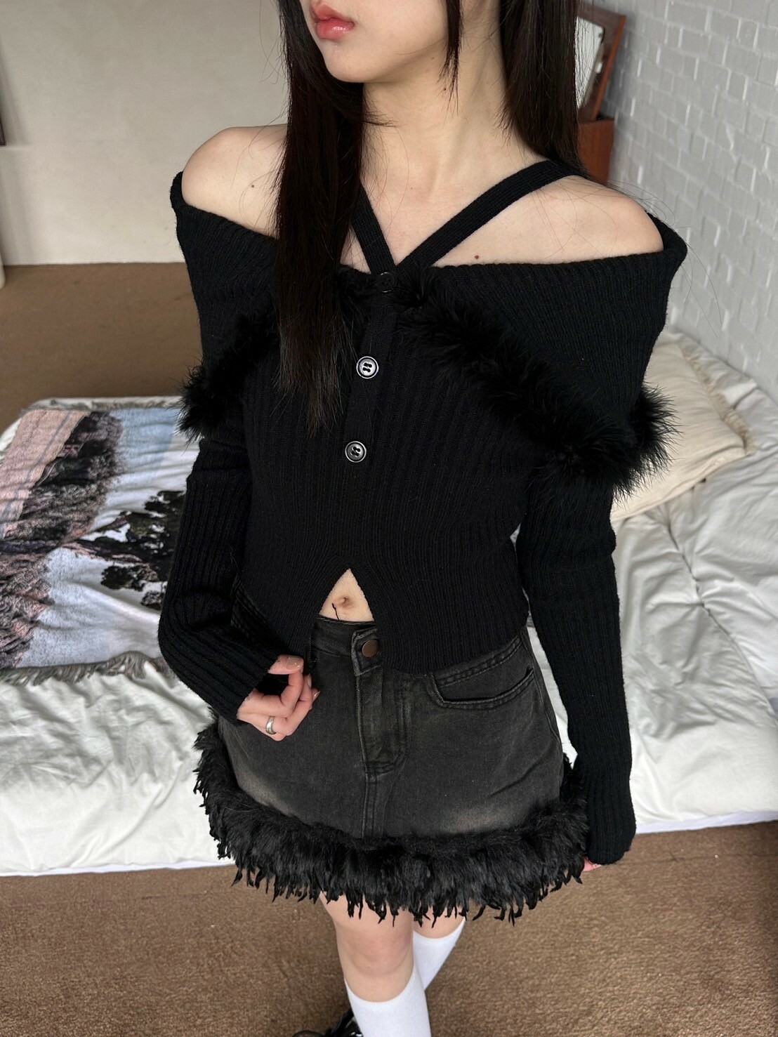 浪漫速成班 翻領毛毛掛脖針織上衣 2colors（現貨）