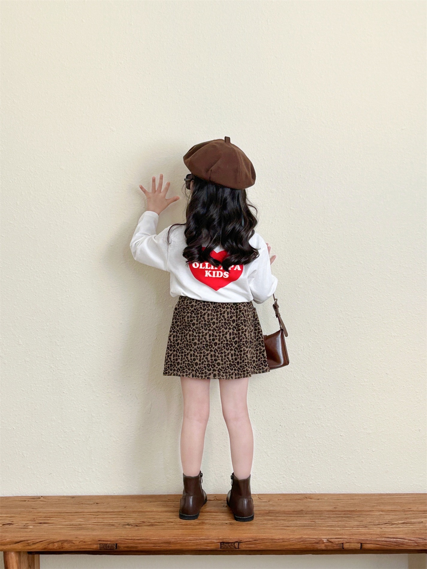 紅色愛心薄長袖上衣