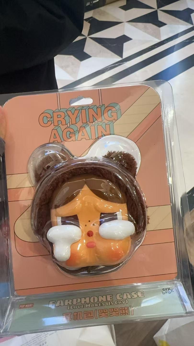 POPMART  crybaby 哭哭熊耳機包