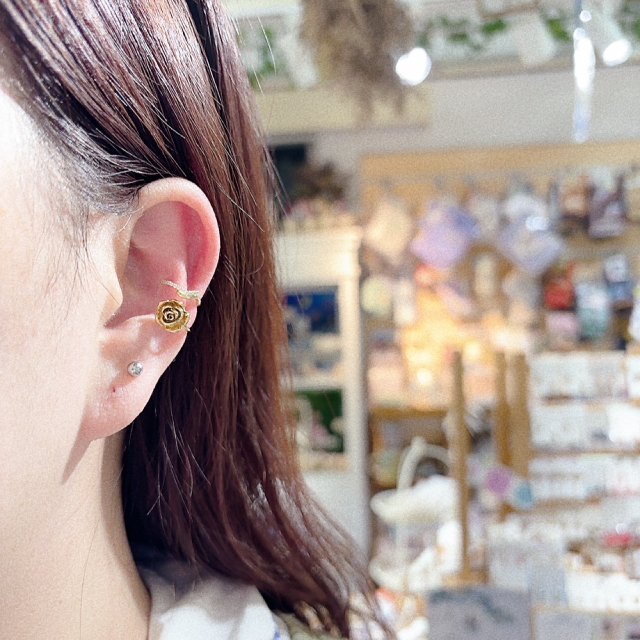 金屬玫瑰耳骨夾