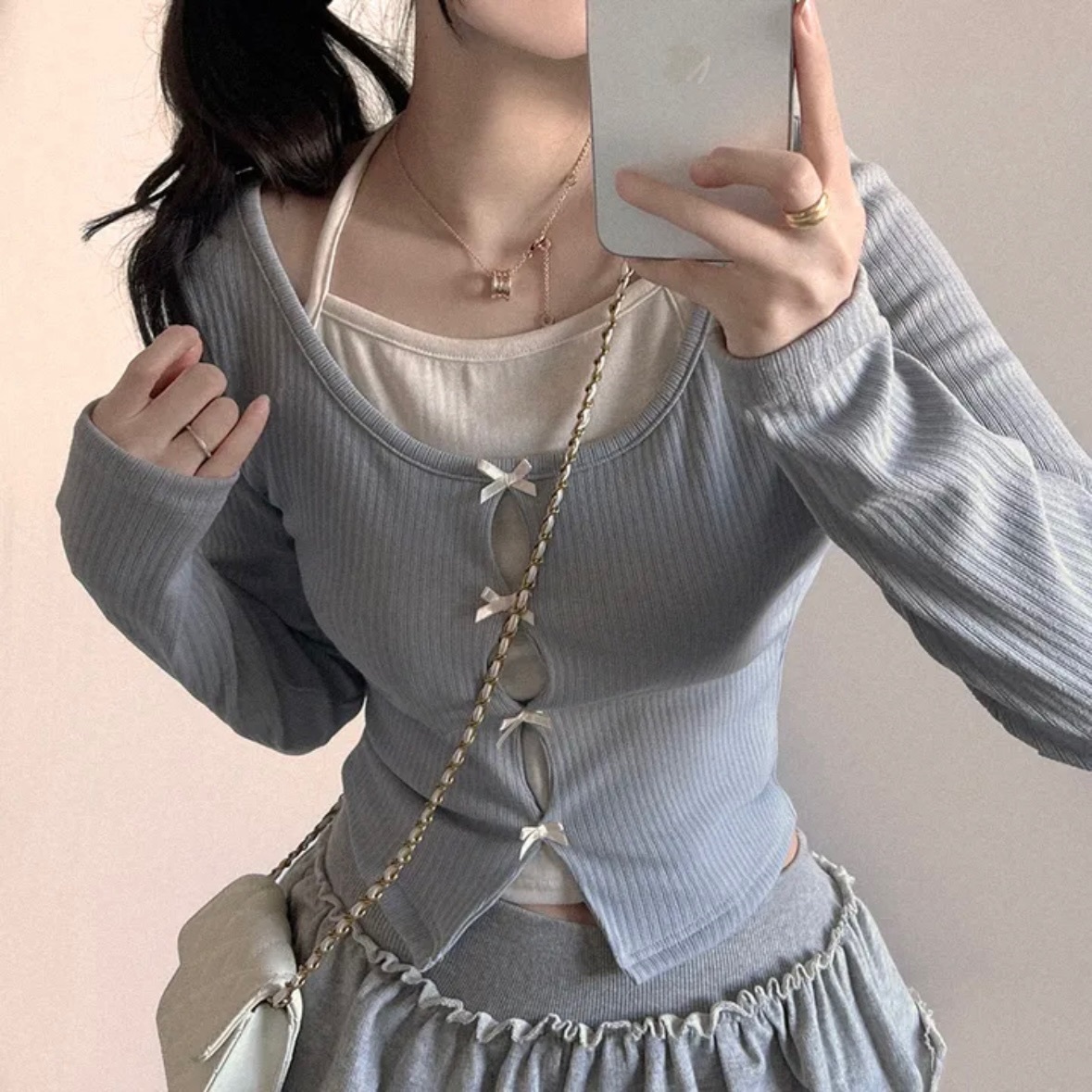 【優惠現貨】韓國縷空蝴蝶結掛頸長袖TOP（3色）
