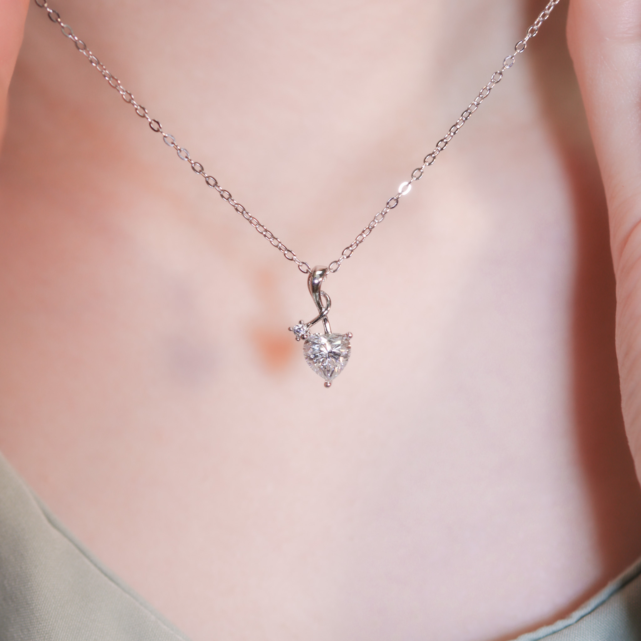 | 925純銀・厚鍍白金・莫桑石 | 愛意小協奏項鍊 | NE1323 |