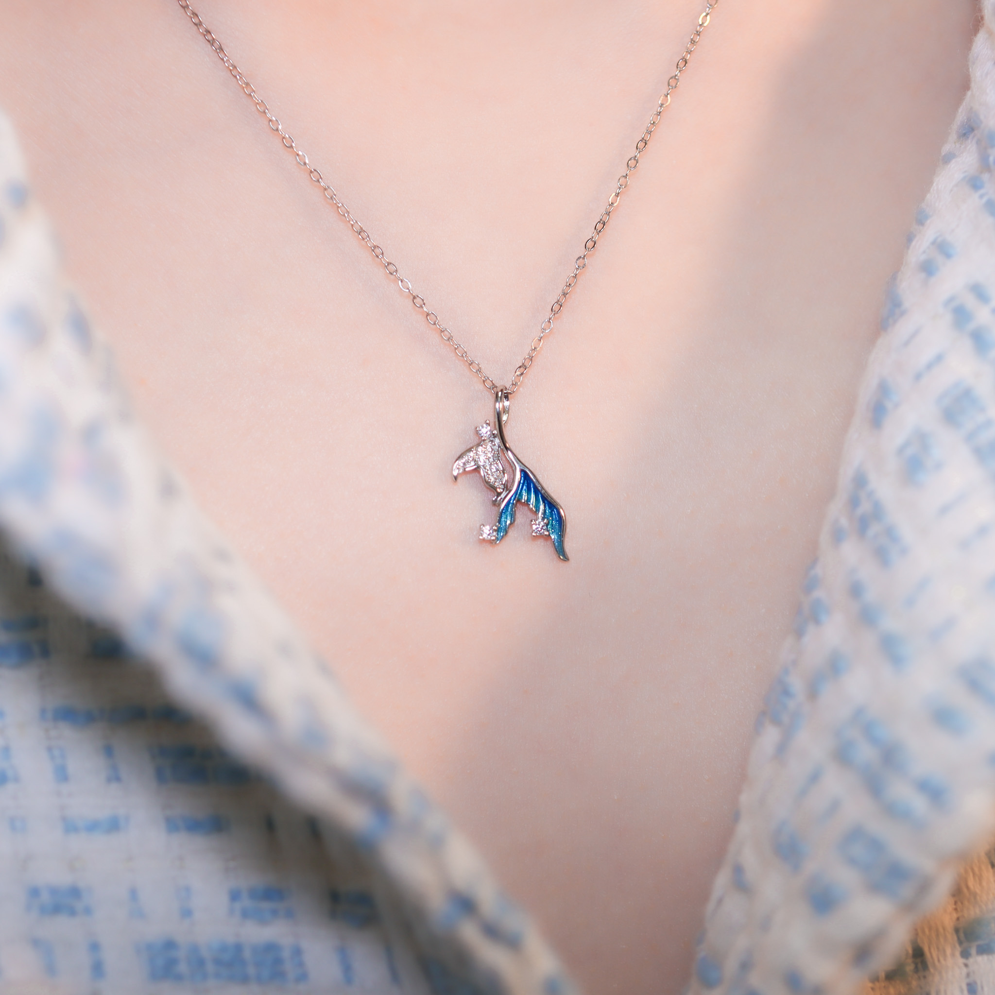 | 925純銀・白金 | 沁藍勇氣魚尾項鍊 | NE1320|