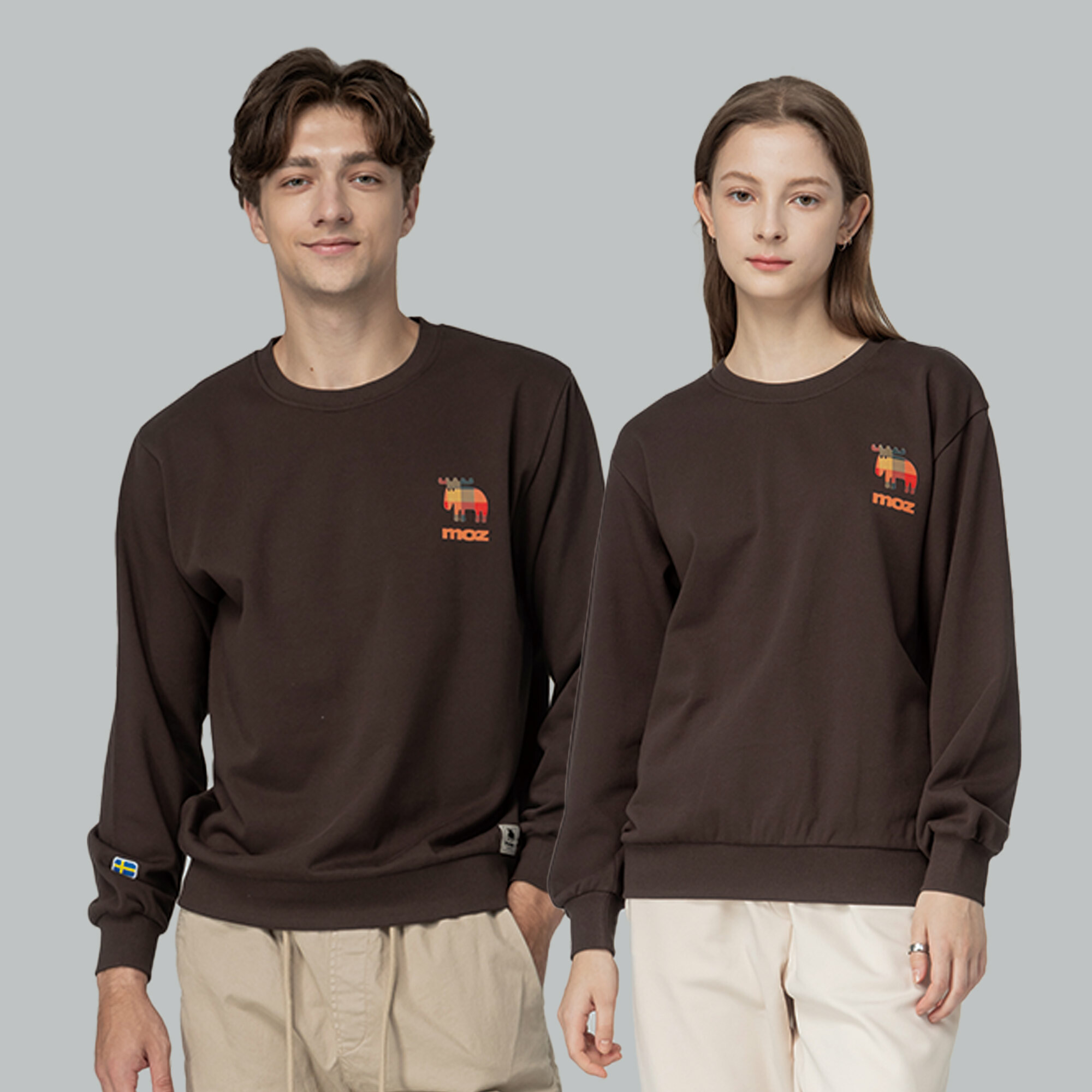 moz瑞典 格紋駝鹿 100%純棉 大學T -黑巧克力(亞洲版) 男女共款