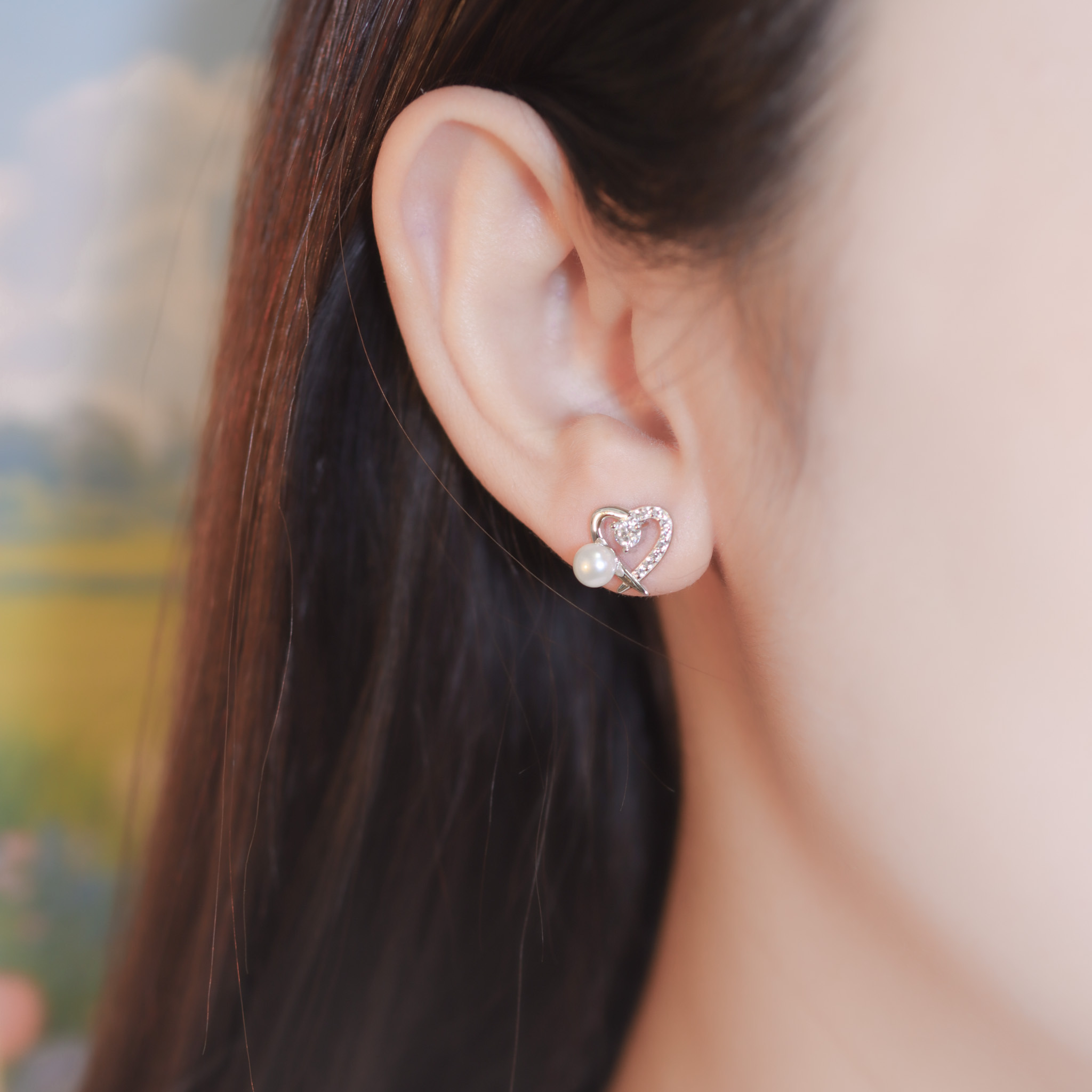 | 925純銀・厚鍍白金・莫桑石・珍珠 | 珍貴的愛意耳環2.0 | EA0931 |