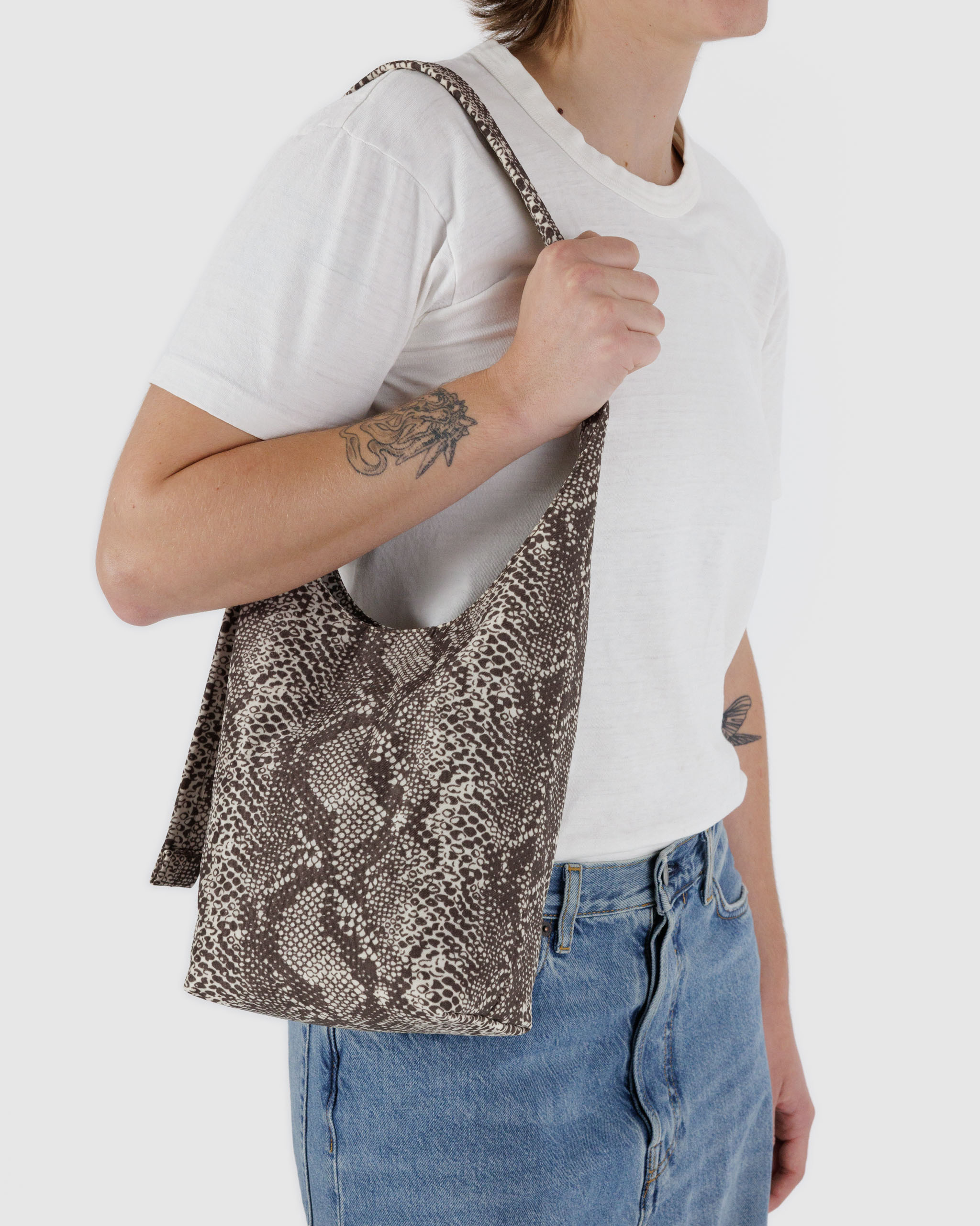 SMALL NYLON SLING - Snakeskin | BAGGU