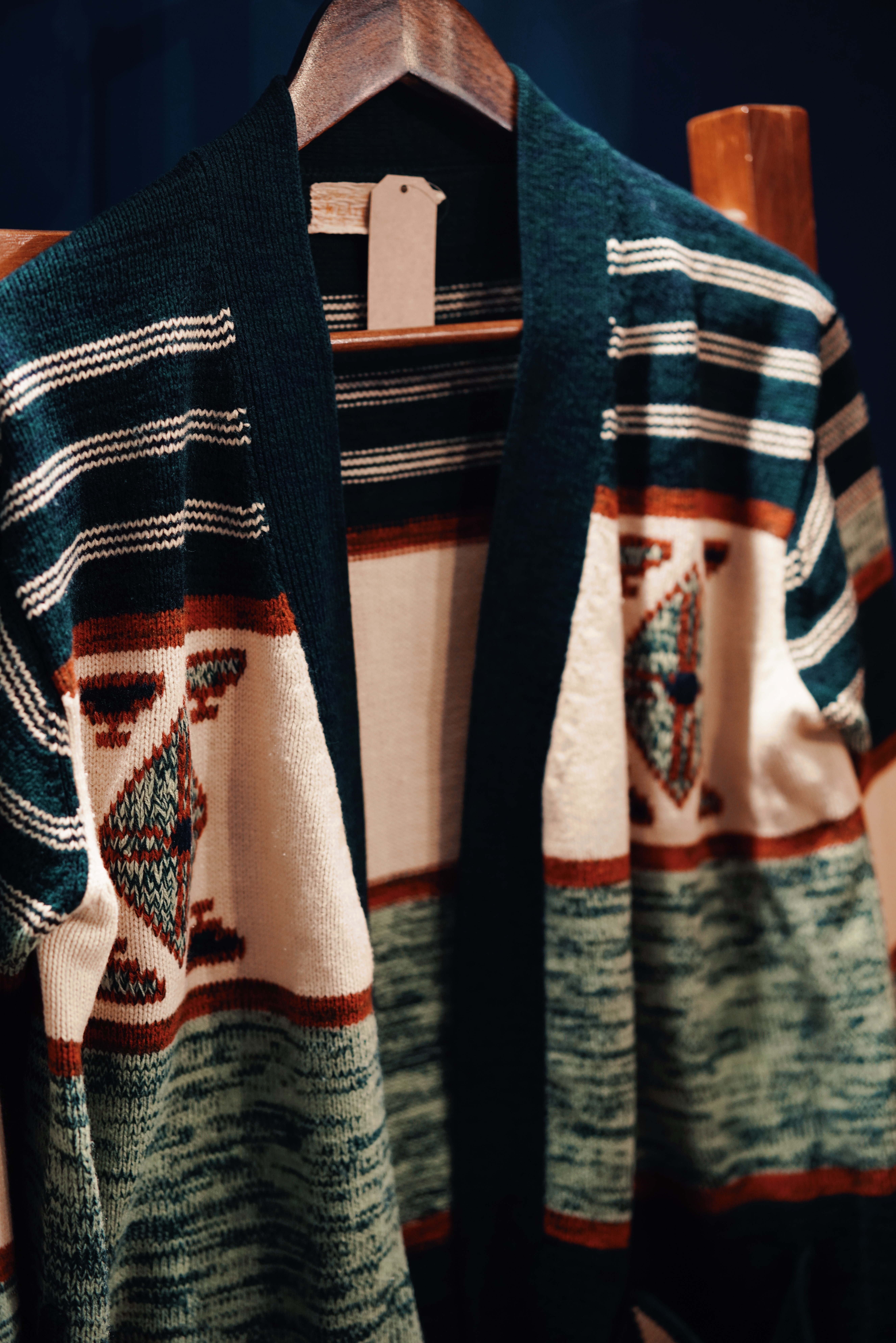 80s Vintage USA Knit Sweater / 美式滾邊橫條拼接圖騰針織外套