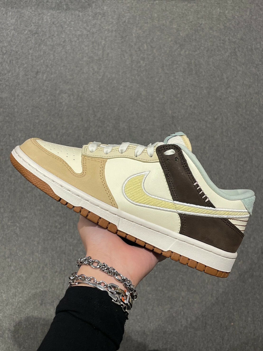 Dunk Low GS  椰奶卡其色 拼接燈芯絨 大童鞋(HQ3474-171)