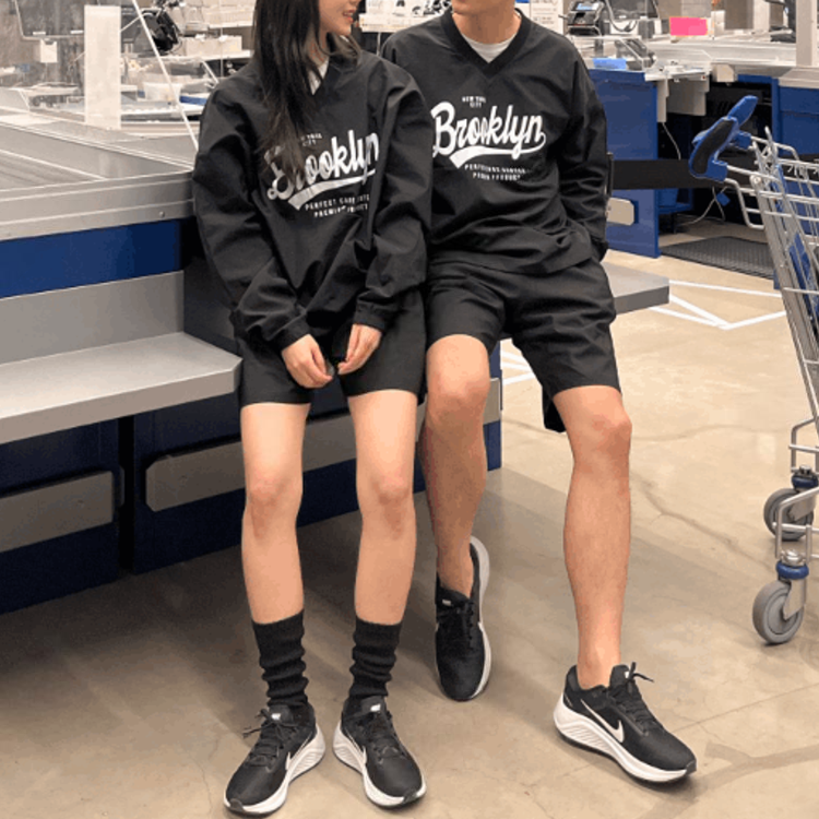 BROOKLYN_V領防風衛衣 (三色)