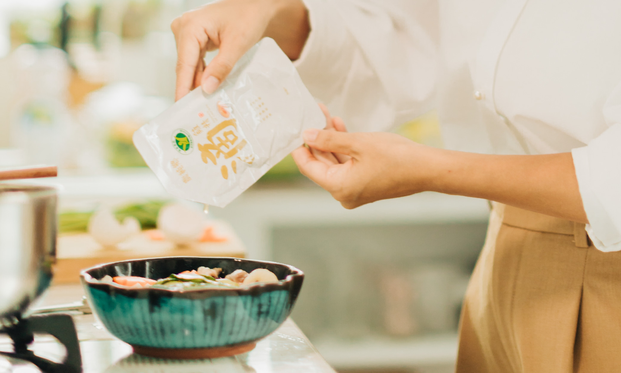 滴雞精料理6食譜分享，用滴雞精煮飯煮麵，竟然這麼好吃！