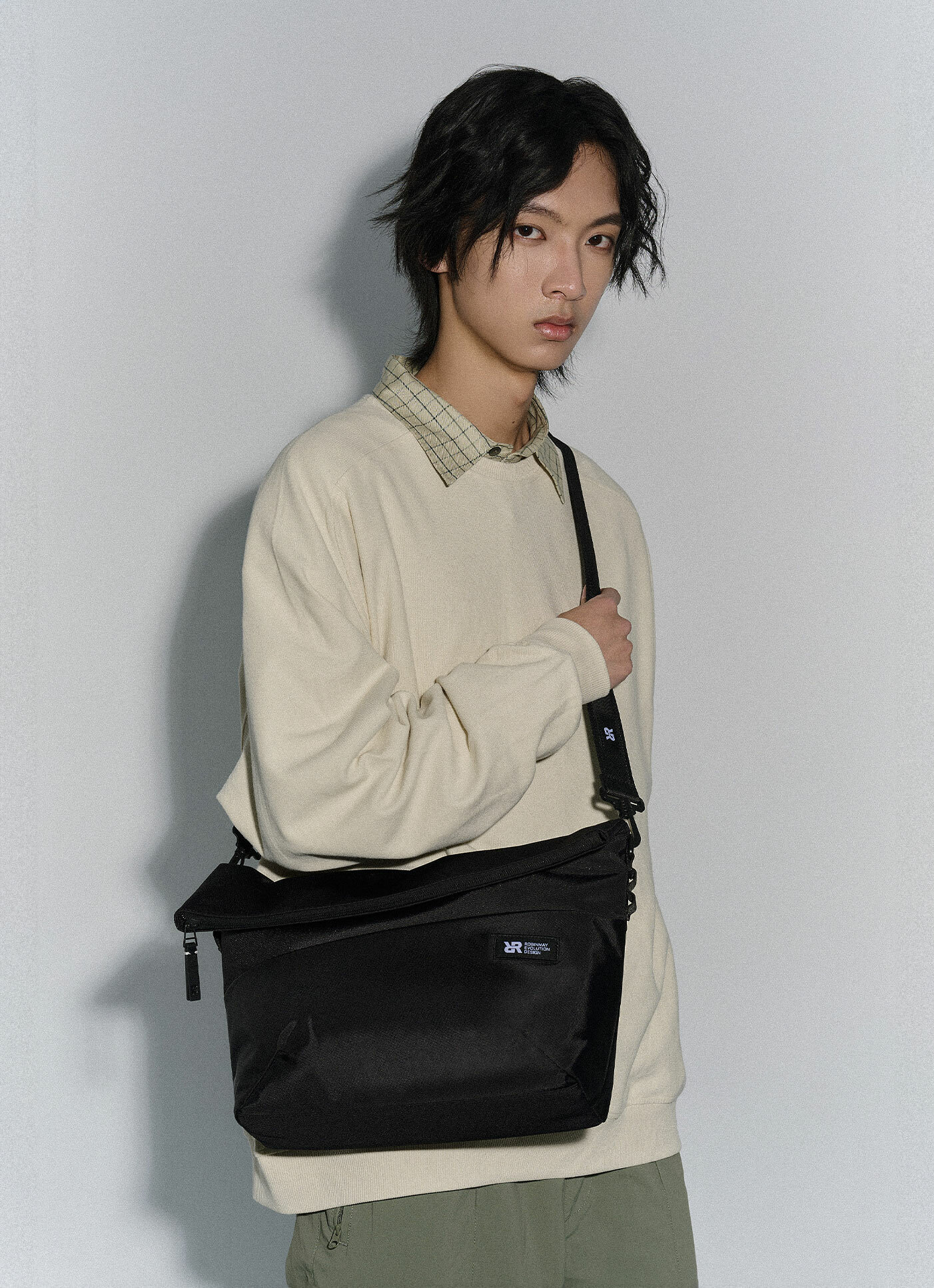 台湾 ROBINMAY メンズ A4サイズ収納可 クロスボディバッグ EZ075 original.jpg?1738548176