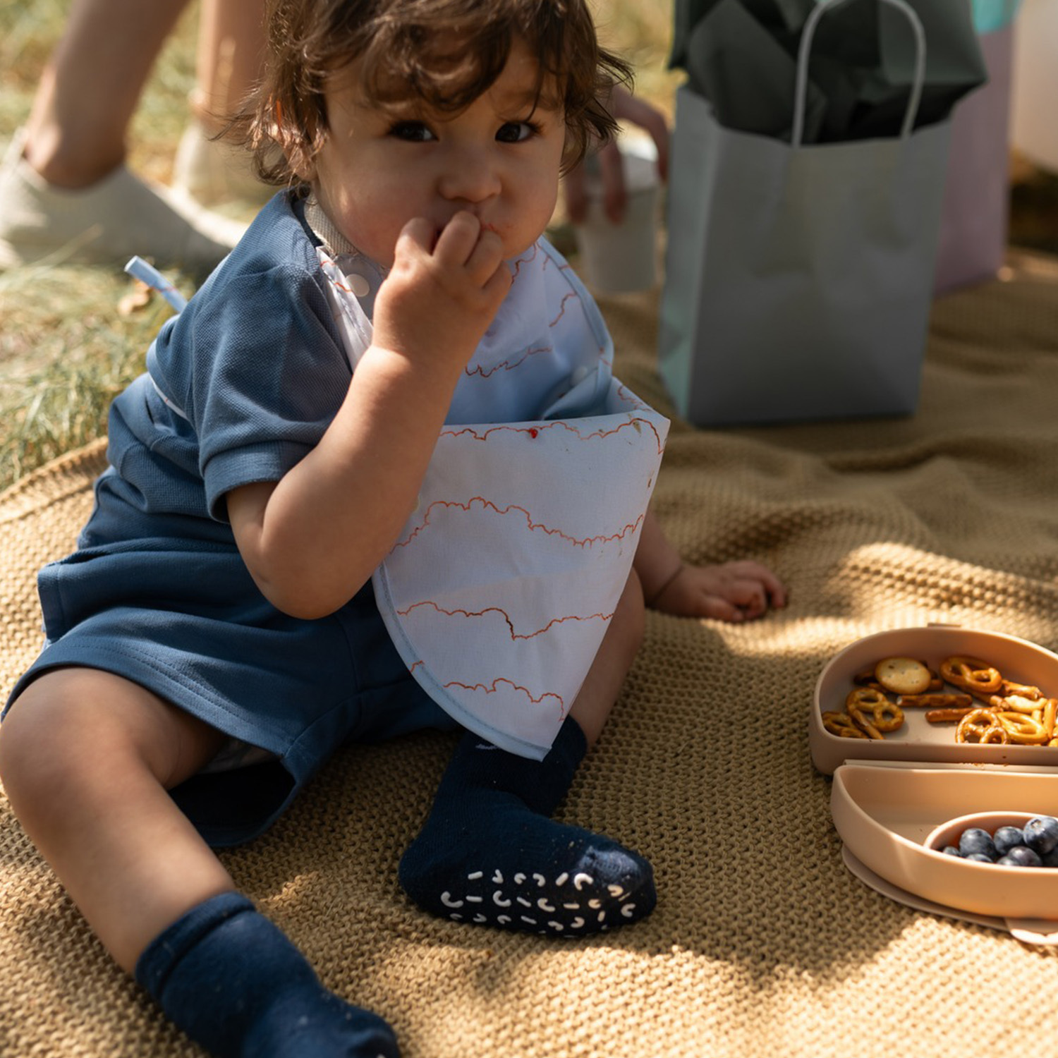 陪你長大二合一防水圍兜 Catch & Cover