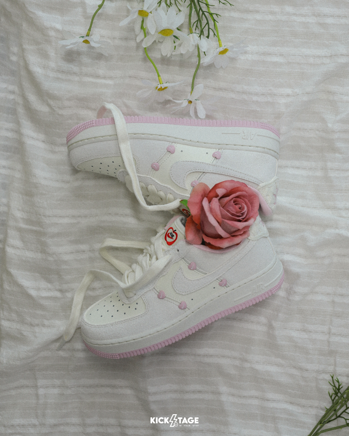 **特價不退換**女鞋 NIKE AIR FORCE 1 'Valentine’s Day' 情人節限定 白粉 愛心 麂皮 休閒鞋【HV5992-111】AF1 25VD