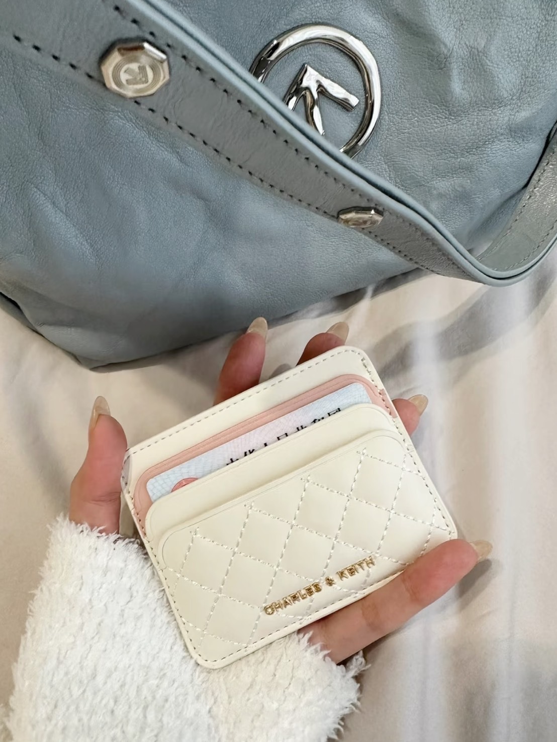 <爆款斷貨王>CHARLES&KEITH 小ck 撞色絎縫菱格 卡包