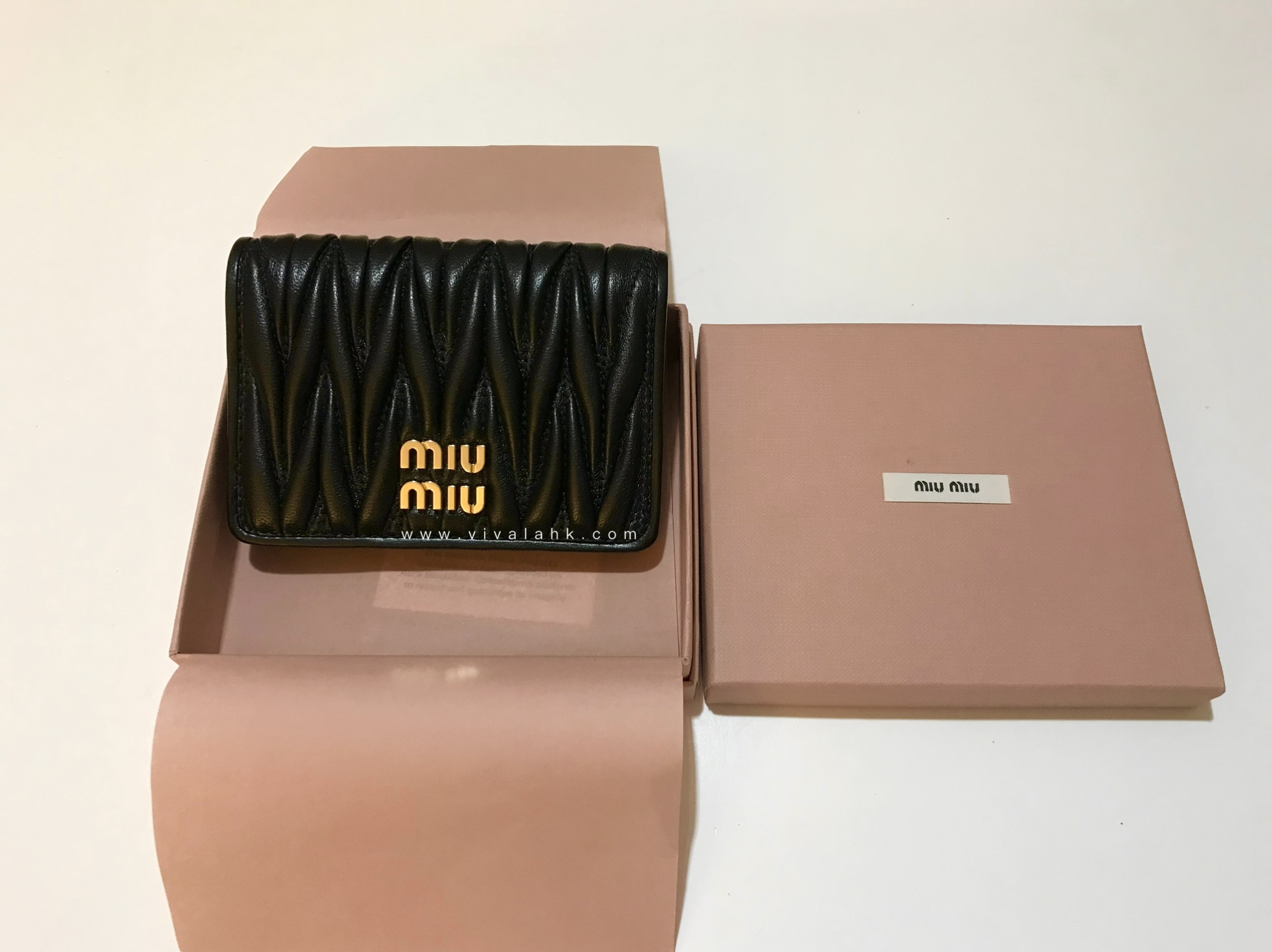 Miu Miu - Matelassé 對摺卡包