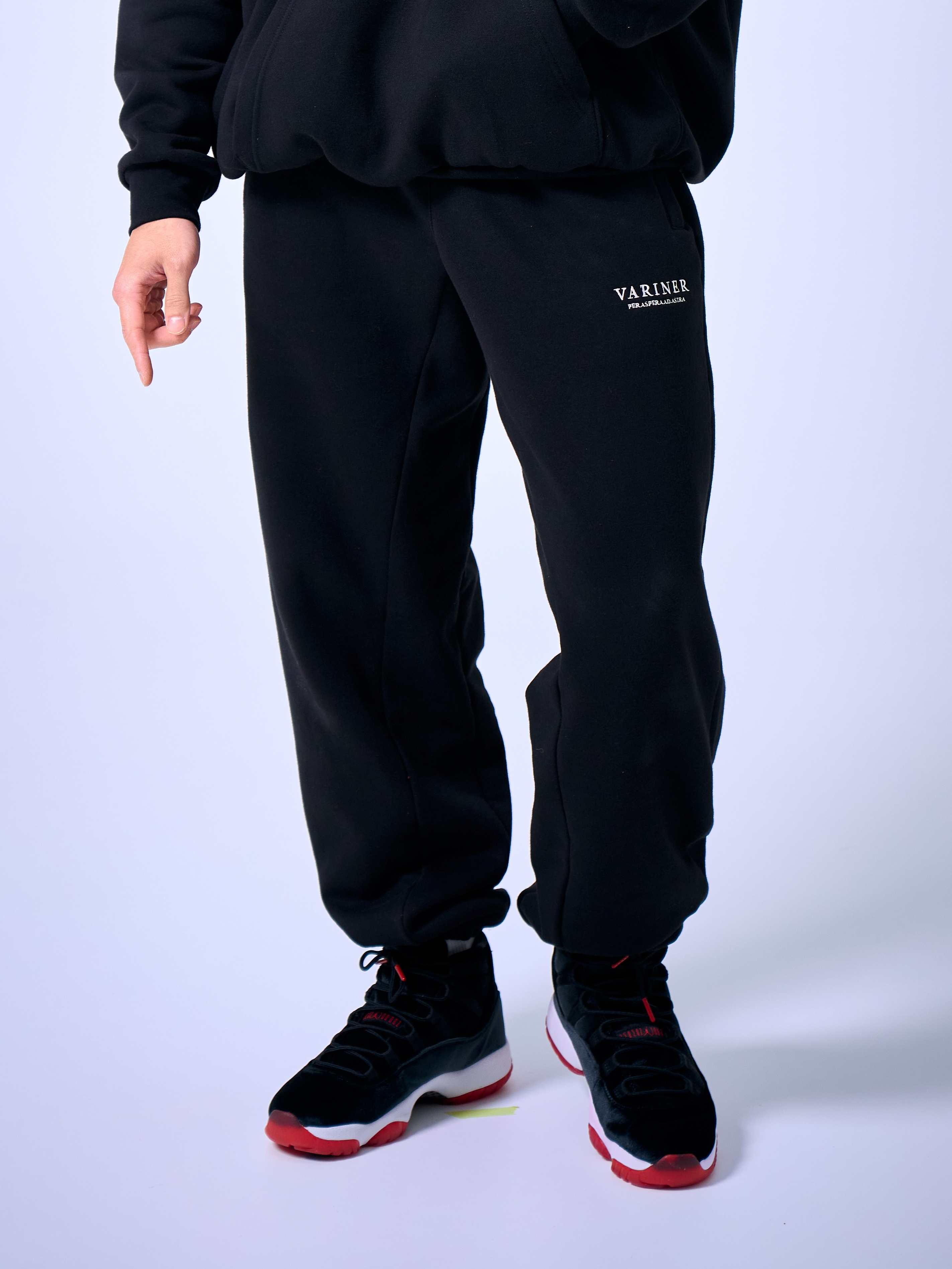 Vesuvius®Oversized jogger-巴洛克黑