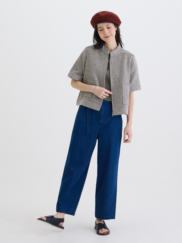 斜影口袋寬袖外套-米黑