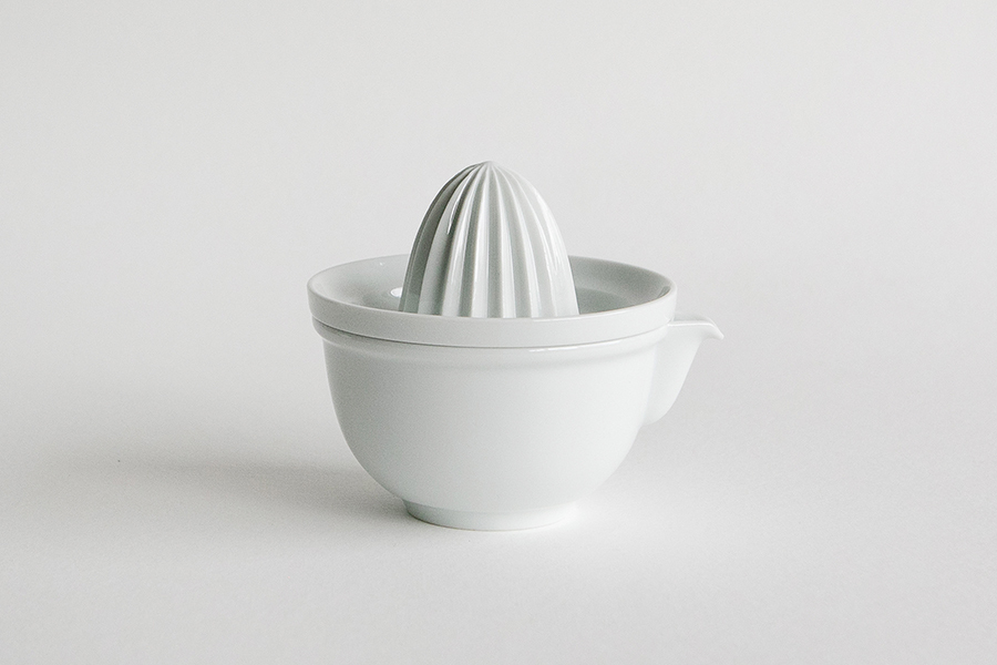 東屋 - 白磁搾汁器No.3