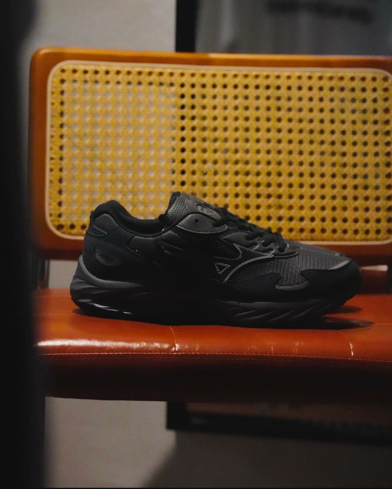 現貨| MIZUNO WAVE RIDER BETA GORE-TEX BLACK/GREY D1GA245202