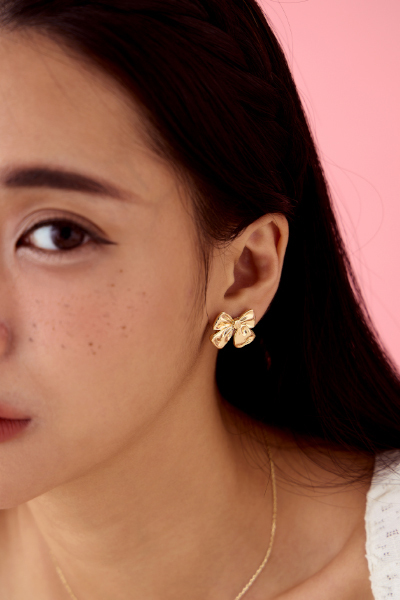 微甜蝴蝶結。銀針耳環