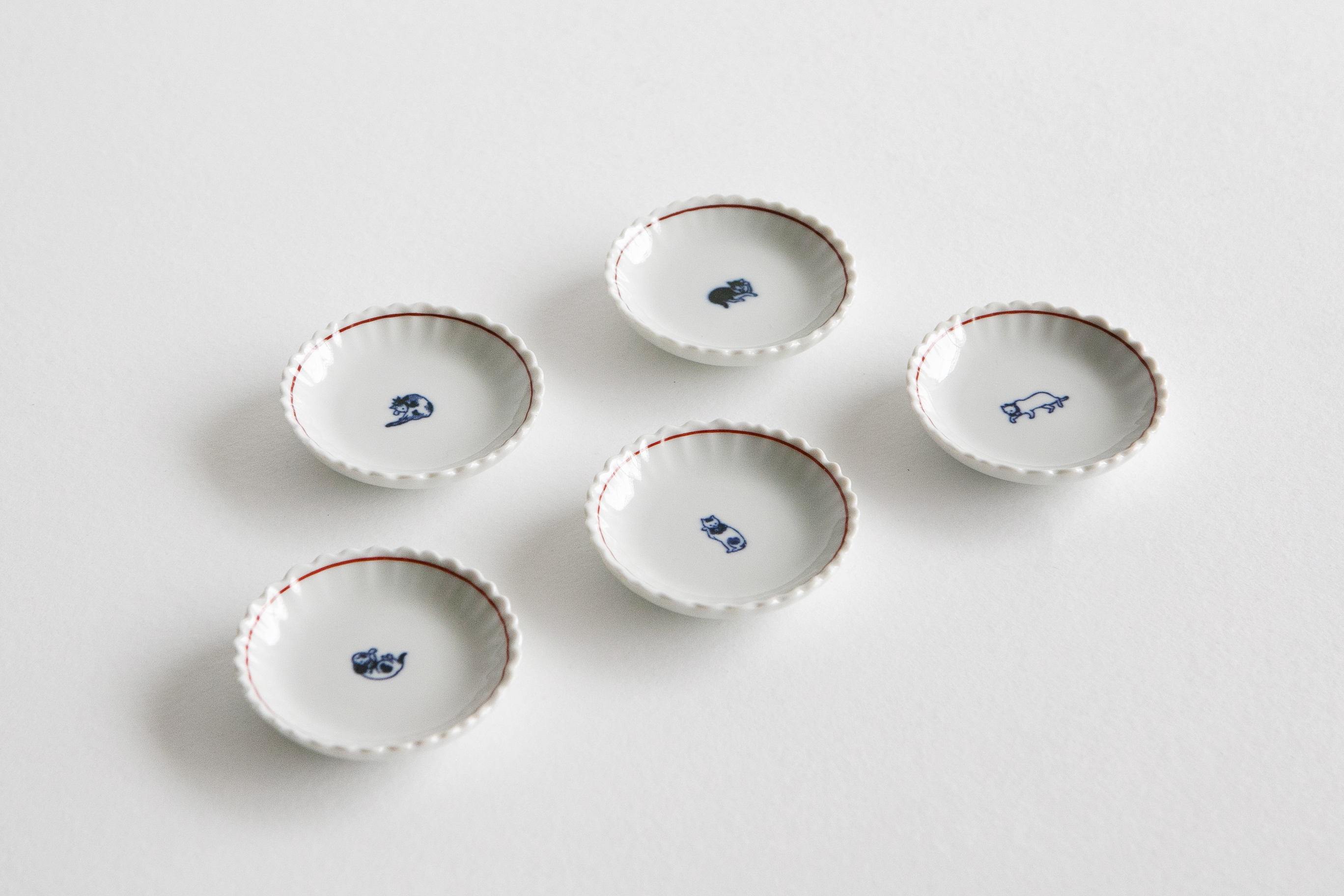 東屋-春菊手鹽皿 / 招財貓（5入組）