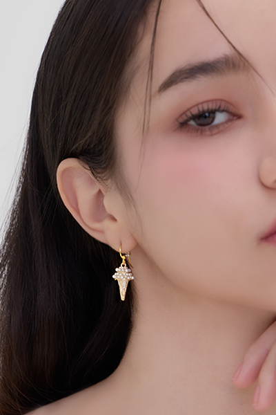 甜心甜筒。針式耳環