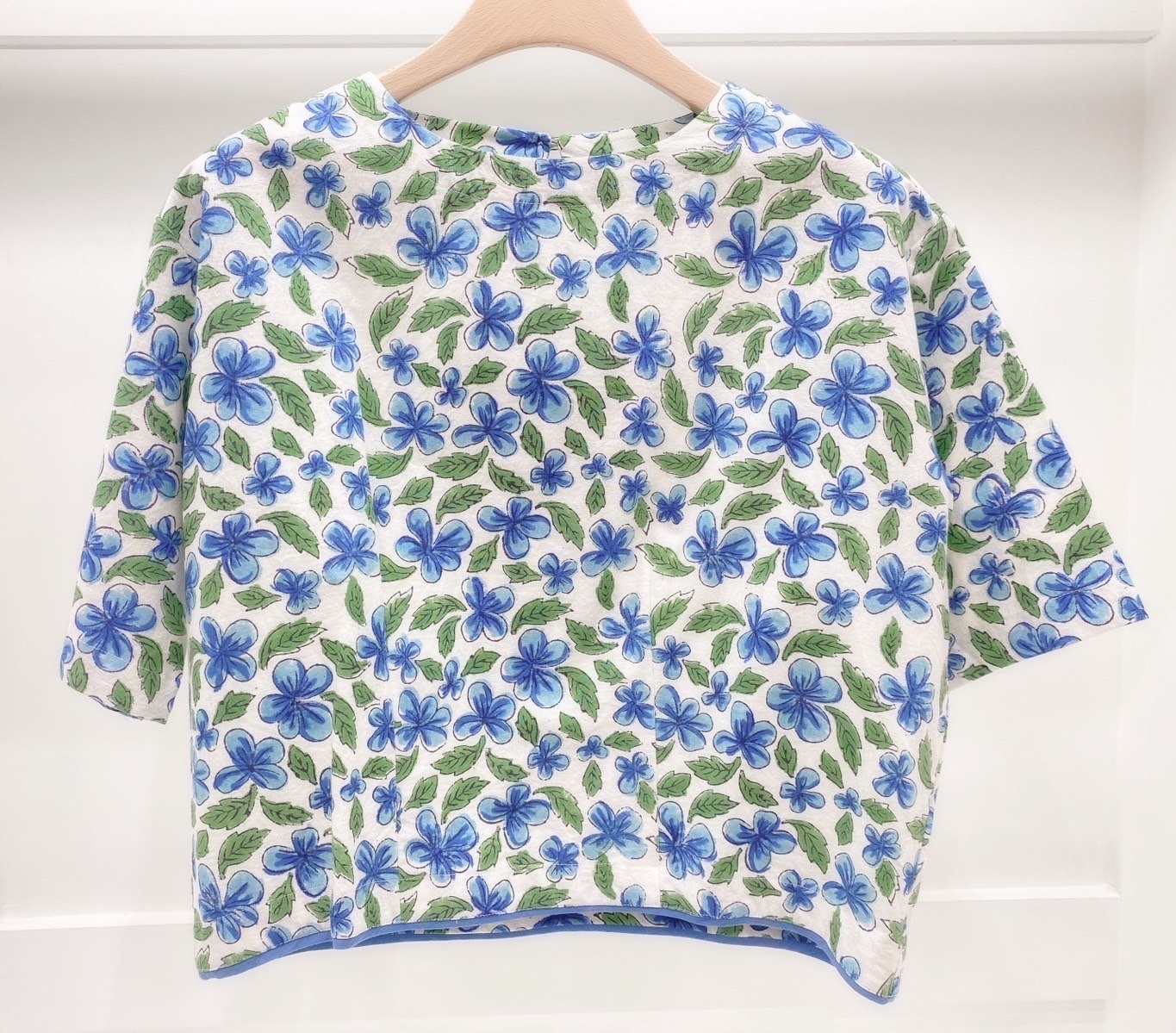 花布五分袖上衣