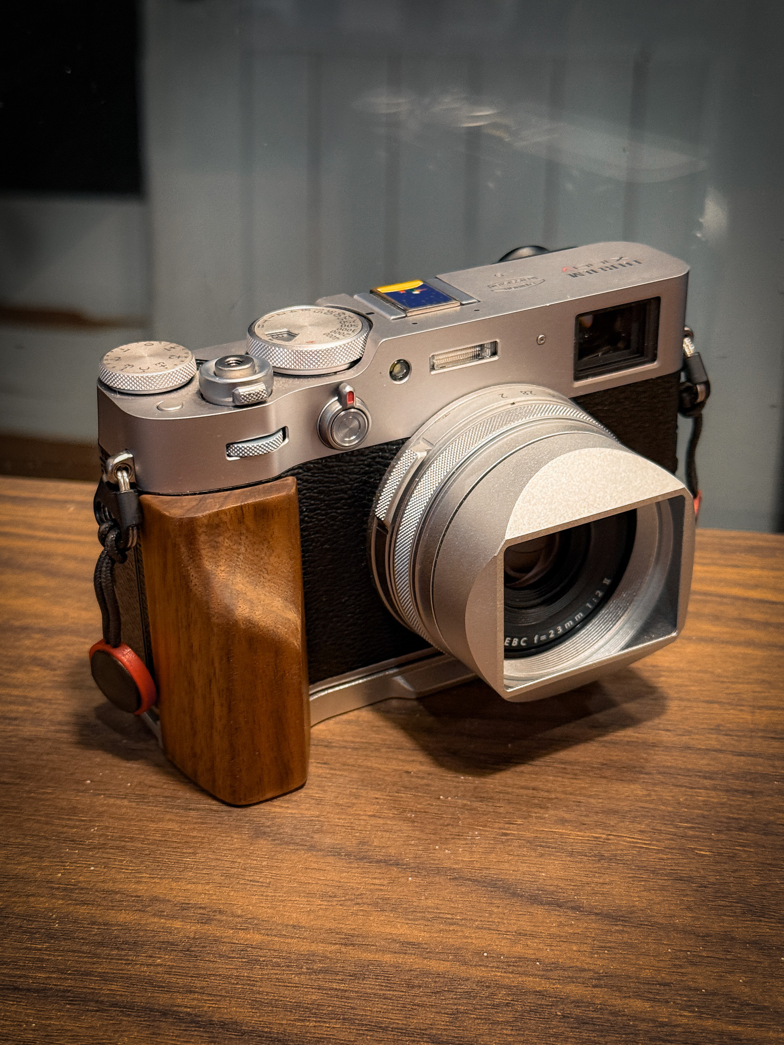 FUJIFILM X100V 胡桃木手把底座 快拆手把底座 實木相機底座