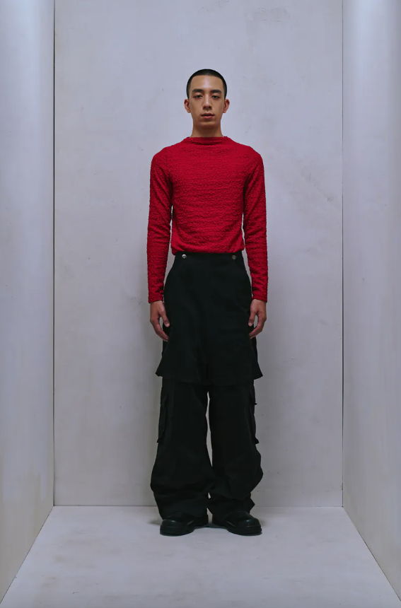 ENCLAVE TEXTURE LONG-SLEEVE TURTLENECK TOP -合身剪裁肌理上衣