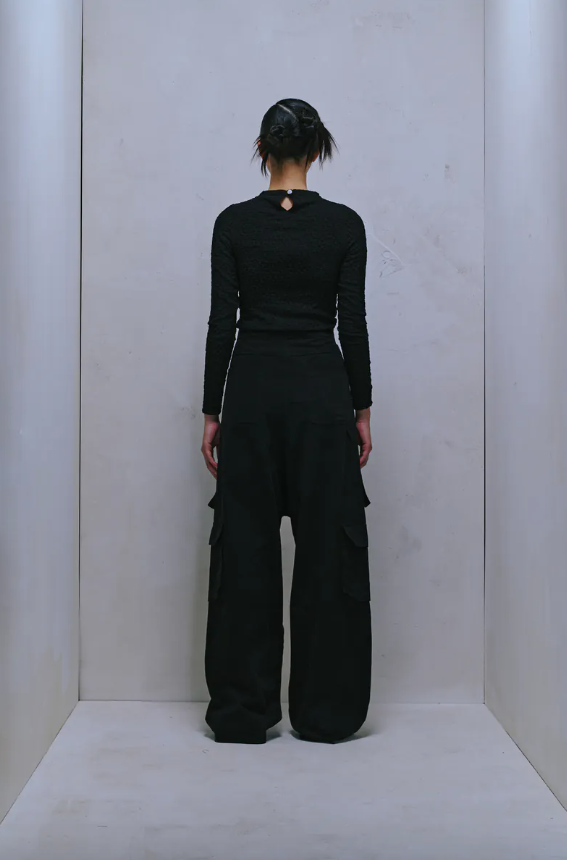 ENCLAVE TEXTURE LONG-SLEEVE TURTLENECK TOP -合身剪裁肌理上衣