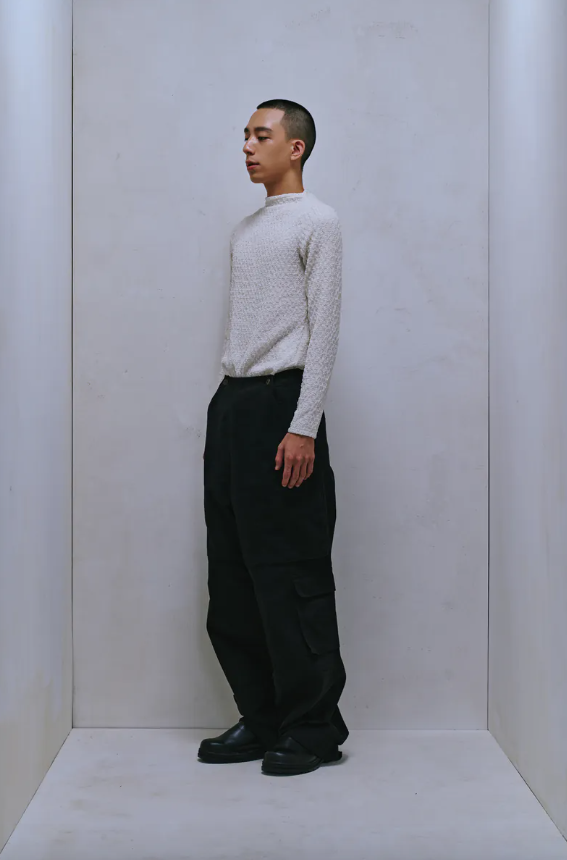 ENCLAVE TEXTURE LONG-SLEEVE TURTLENECK TOP -合身剪裁肌理上衣