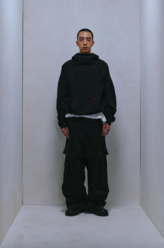 ENCLAVE LONG-SLEEVE “WEIRD” HOODIE - 袖連帽結構衛衣