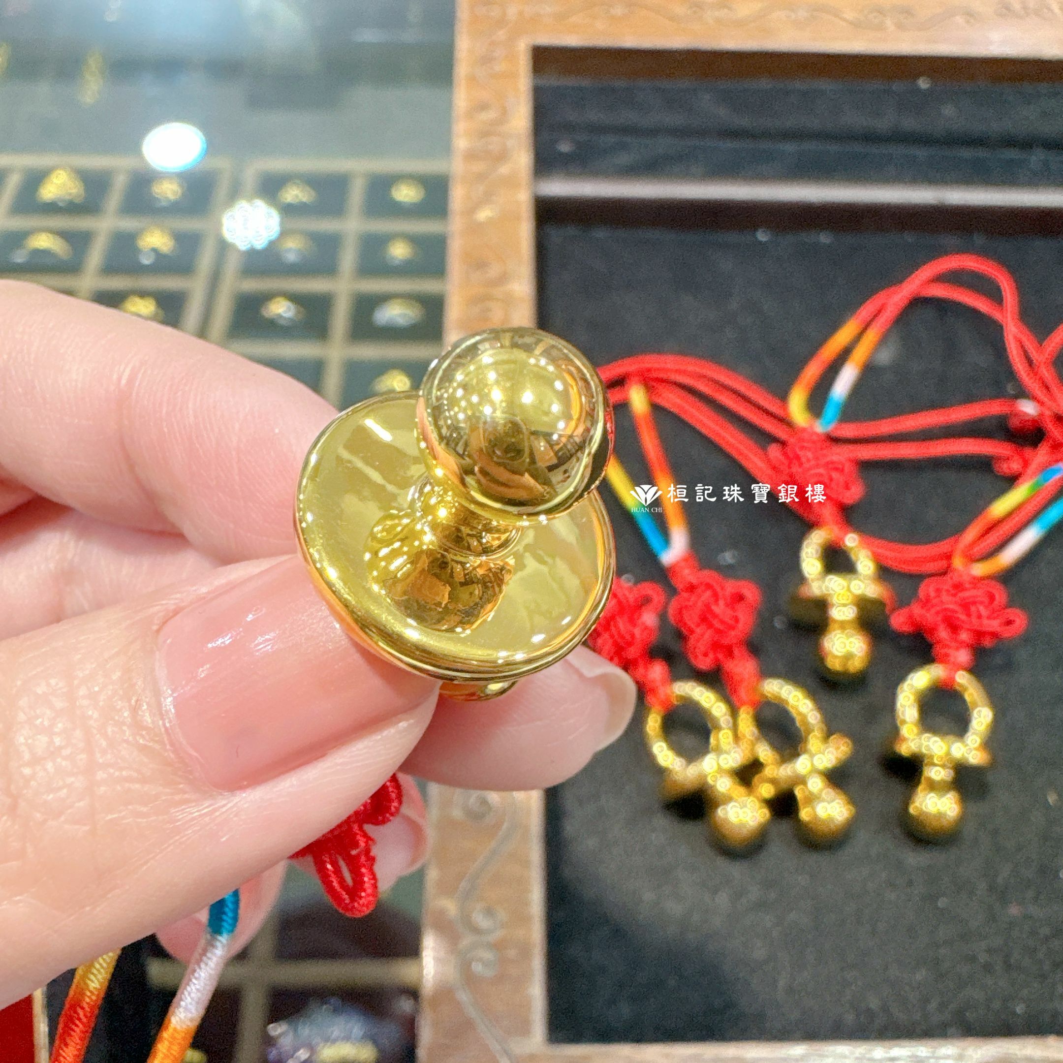 可愛寶寶金奶嘴 黃金墜子