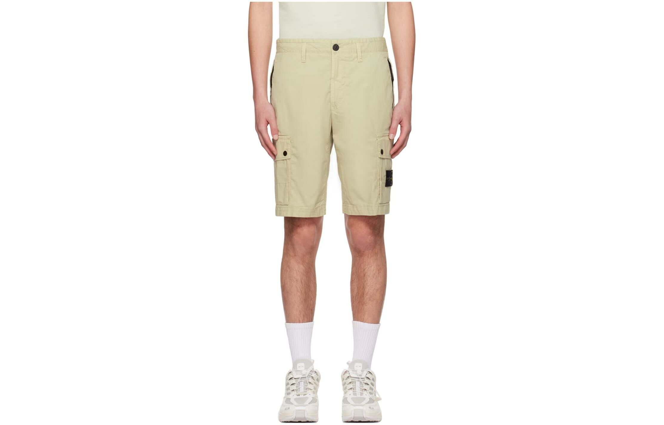 【代購】STONE ISLAND Compass-Patch Knee-Length Cargo Shorts